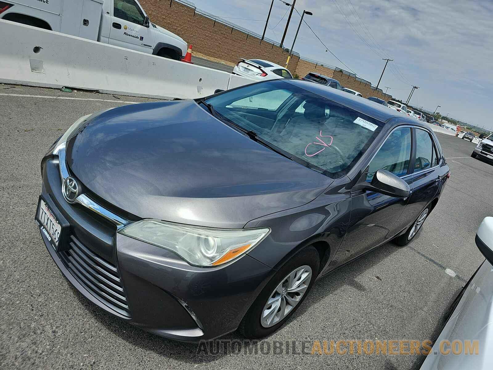 4T4BF1FK7GR565744 Toyota Camry 2016