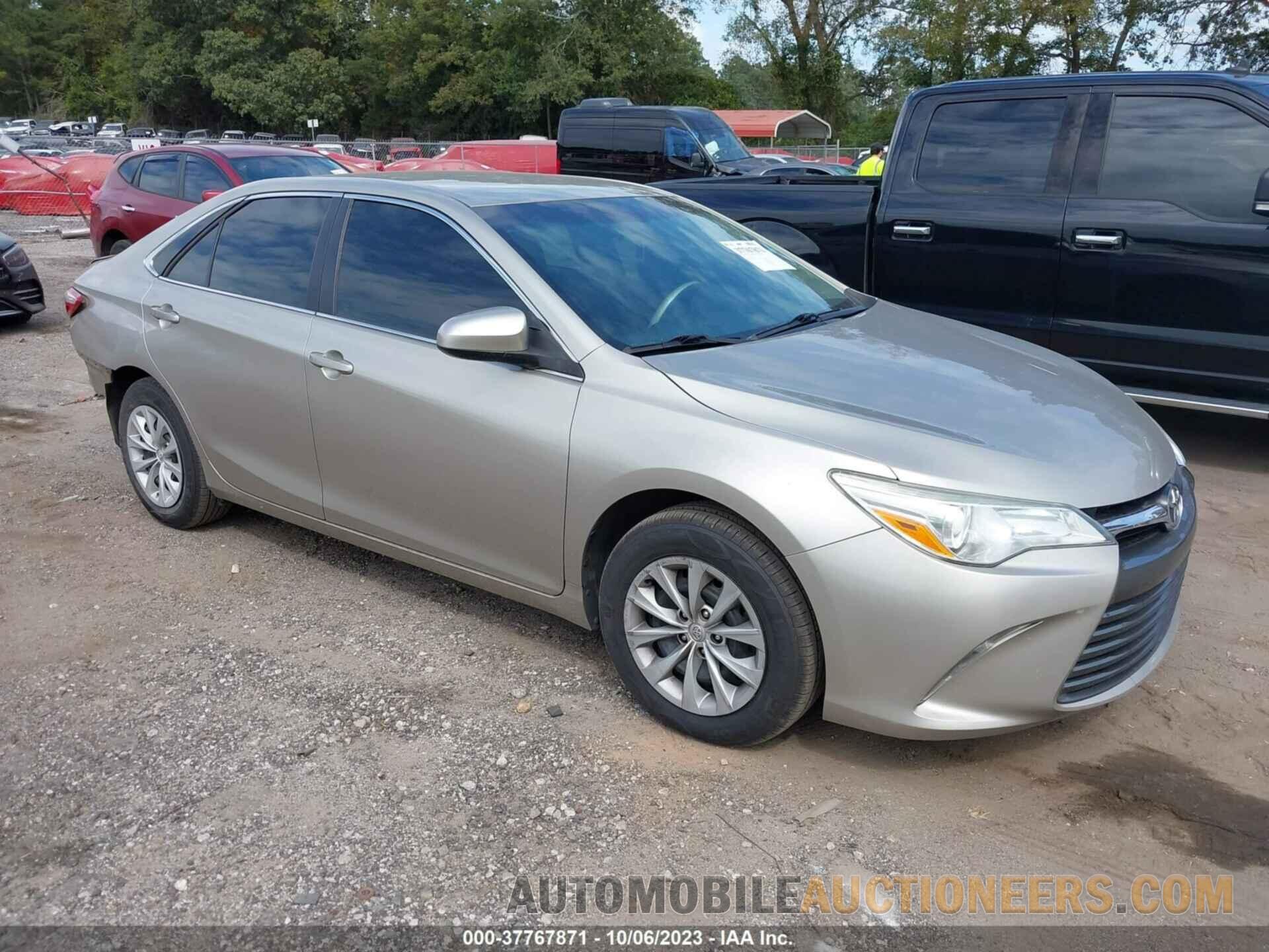 4T4BF1FK8FR483973 TOYOTA CAMRY 2015