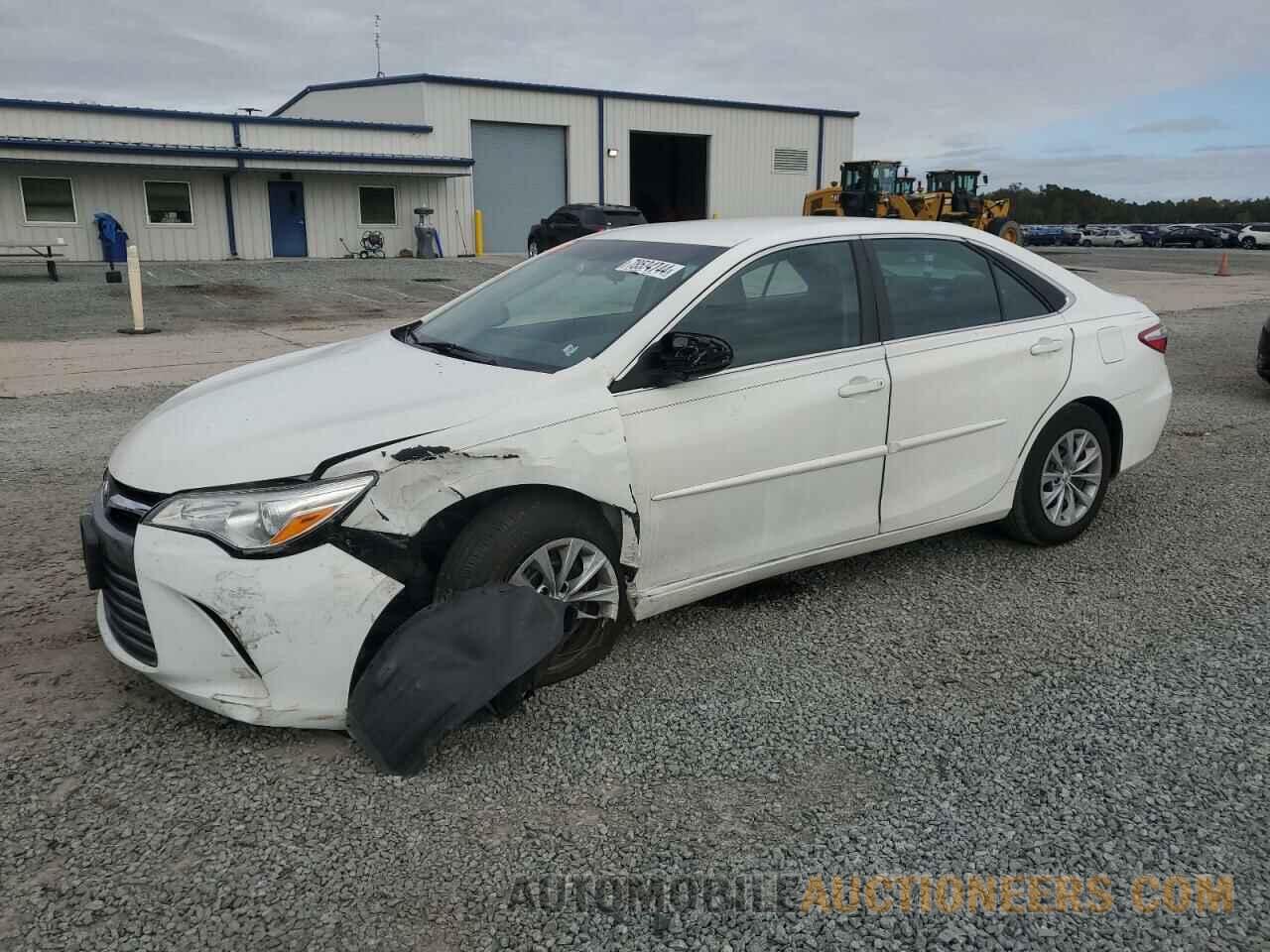 4T4BF1FK8FR506779 TOYOTA CAMRY 2015