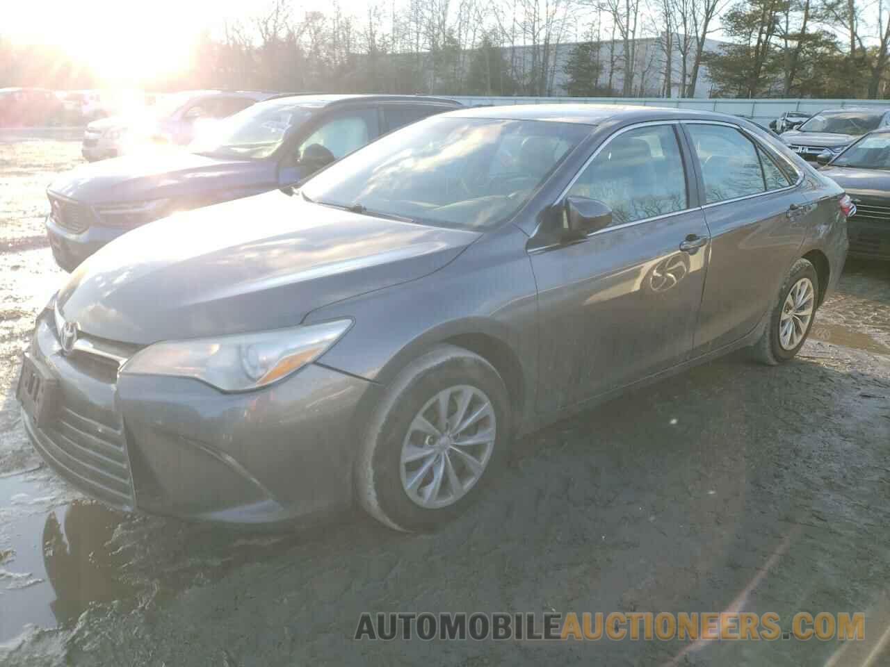 4T4BF1FKXFR445094 TOYOTA CAMRY 2015