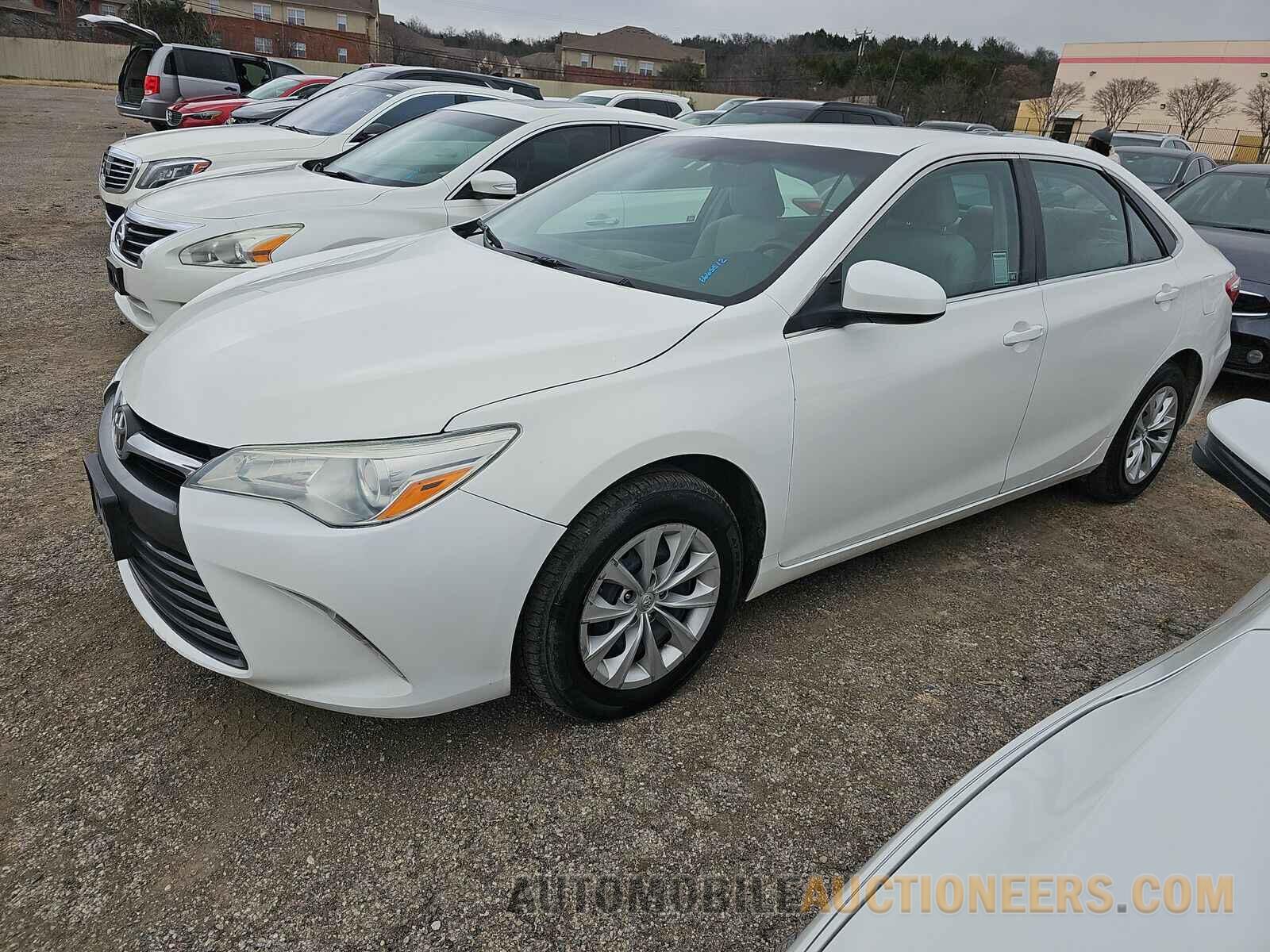4T4BF1FKXFR494277 Toyota Camry 2015