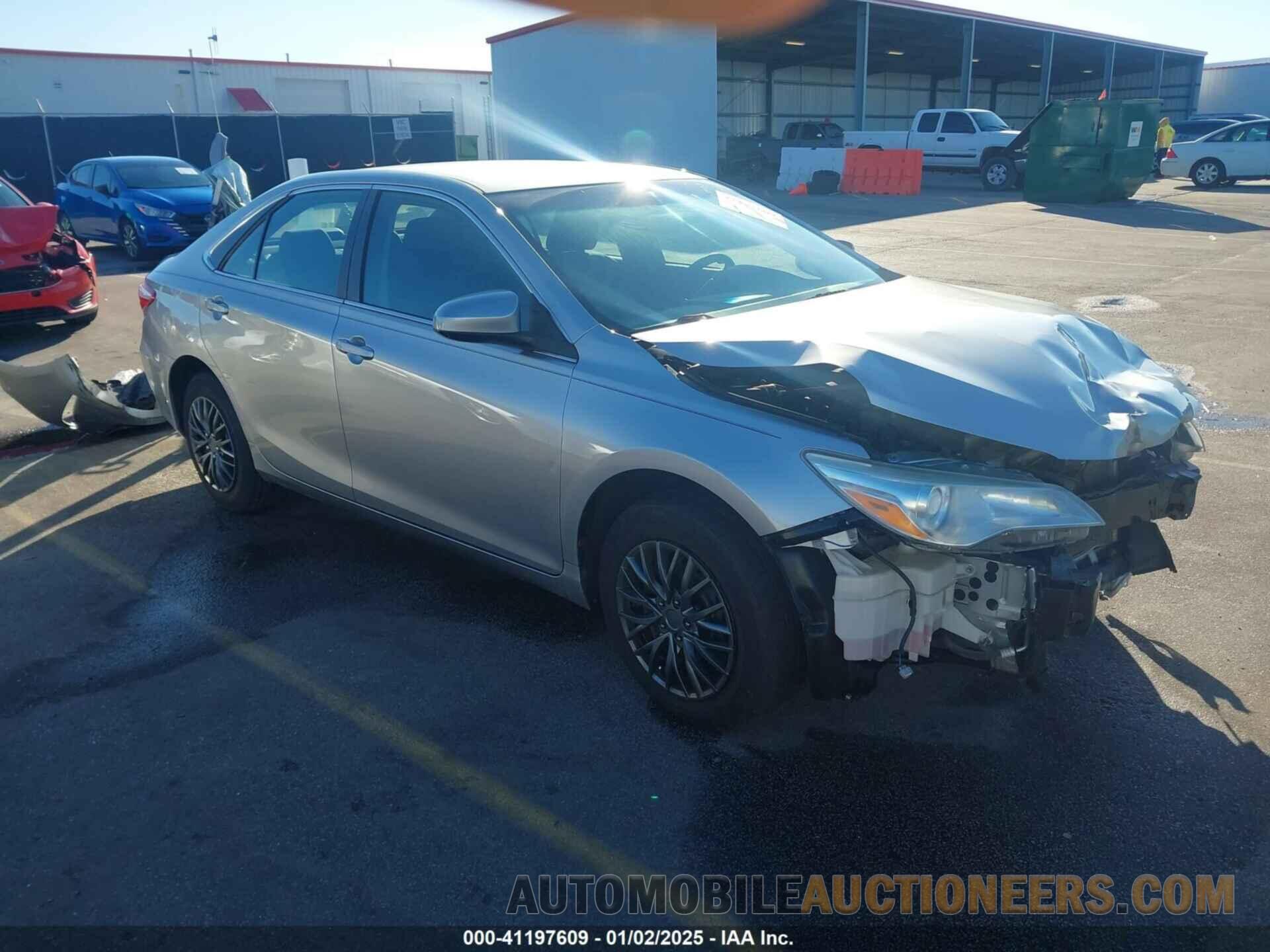 4T4BF1FKXGR520555 TOYOTA CAMRY 2016