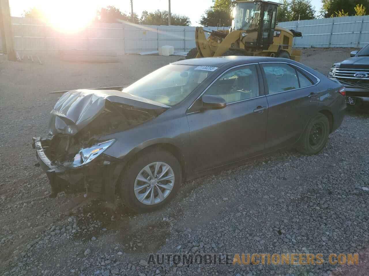 4T4BF1FKXGR521107 TOYOTA CAMRY 2016