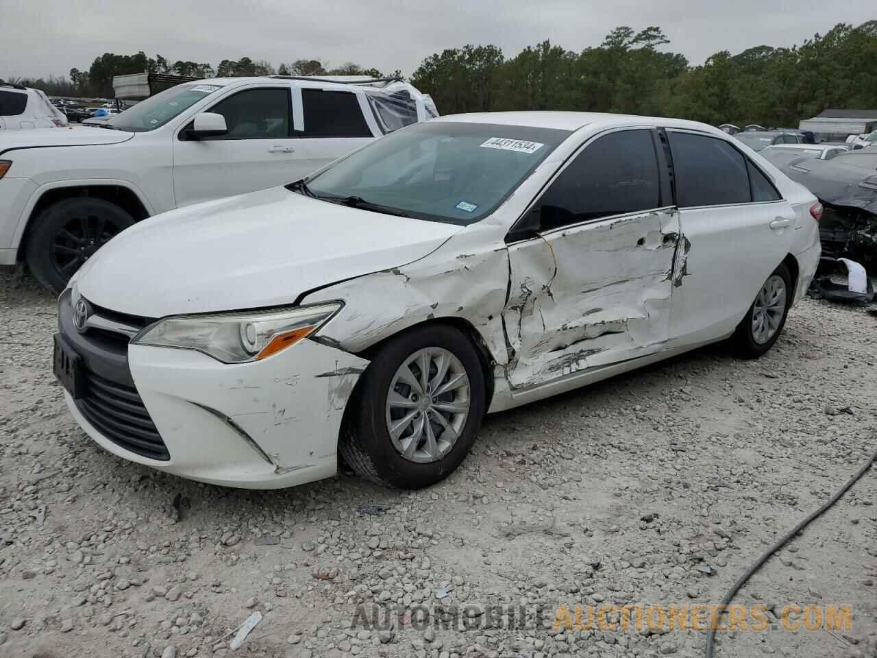 4T4BF1FKXGR564636 TOYOTA CAMRY 2016