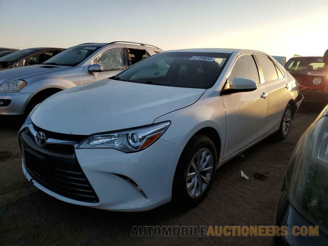 4T4BF1FKXGR574213 TOYOTA CAMRY 2016