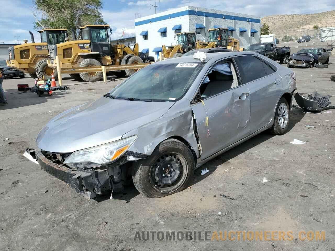 4T4BF1FKXGR577824 TOYOTA CAMRY 2016