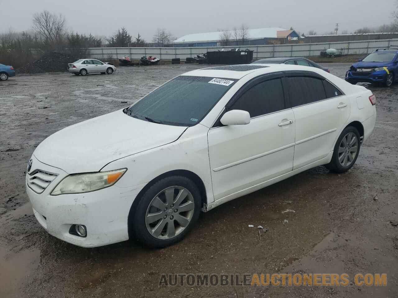 4T4BF3EK1BR135584 TOYOTA CAMRY 2011