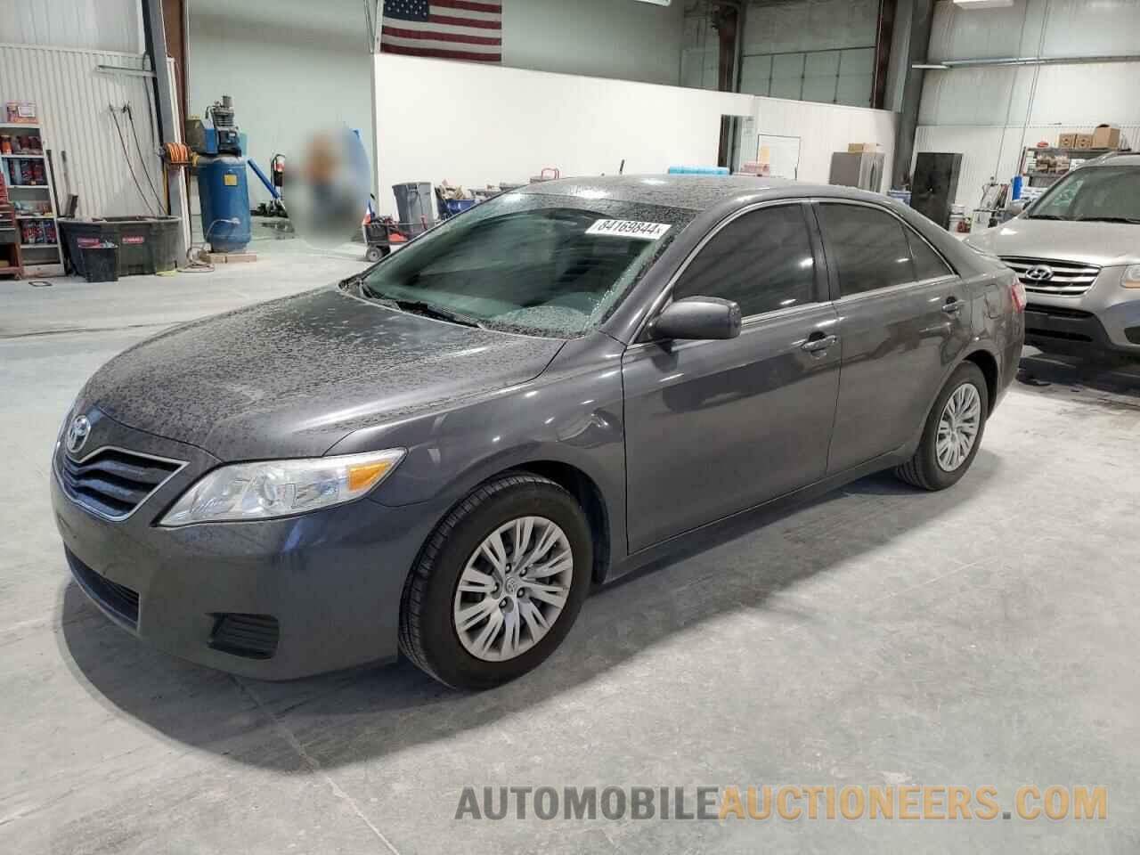 4T4BF3EK3BR115806 TOYOTA CAMRY 2011