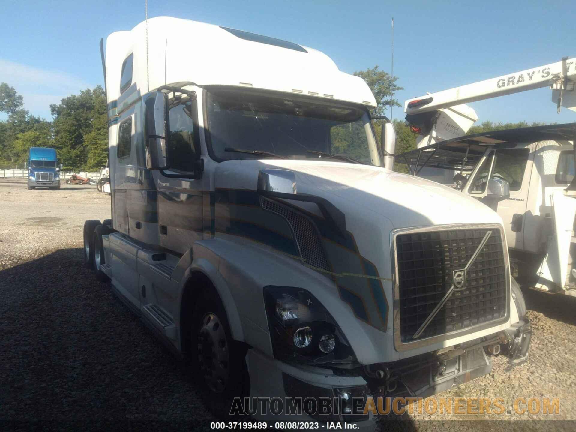 4V4NB9EH2HN992809 VOLVO VN 2017