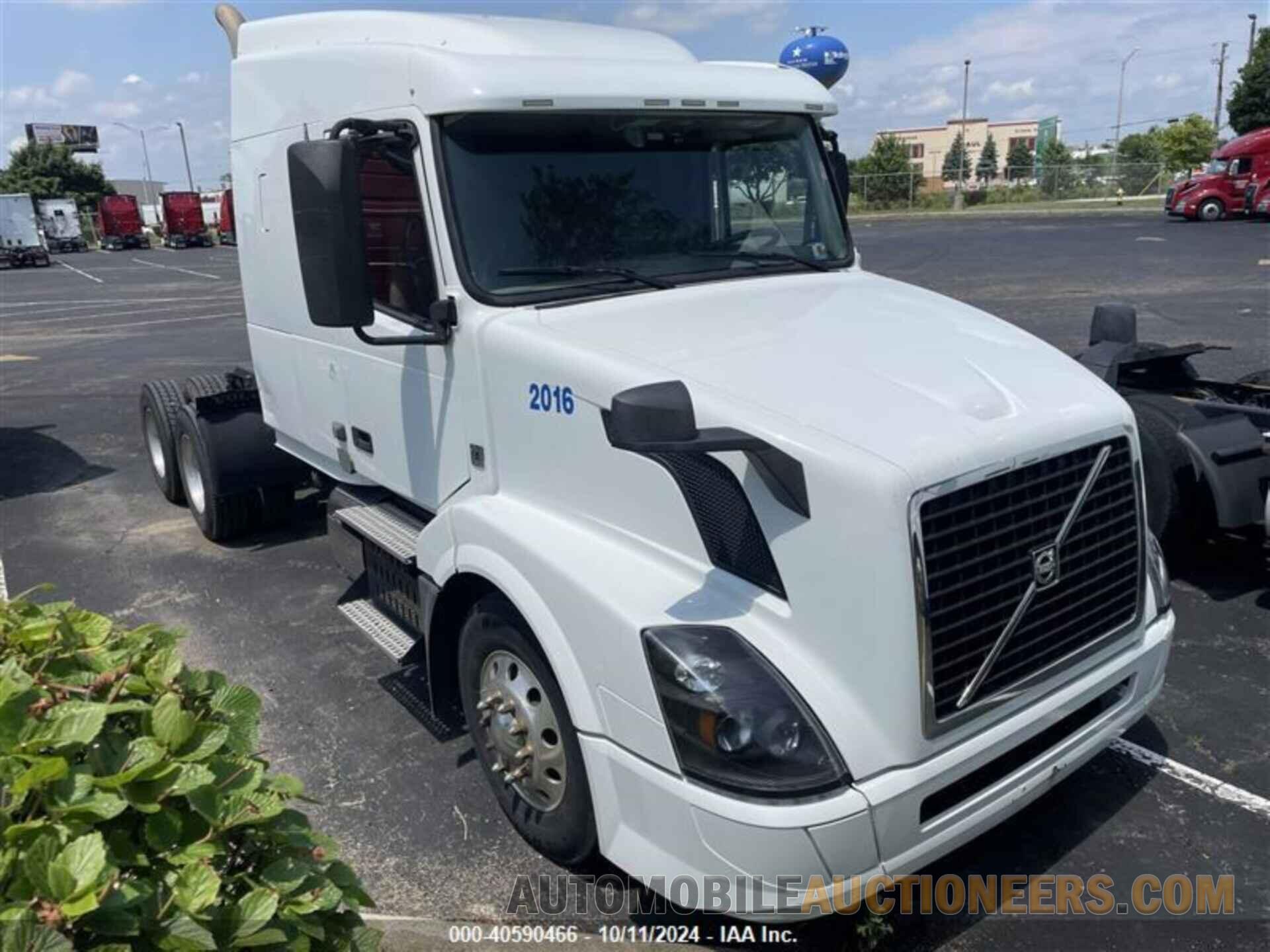 4V4NC9EG2HN990322 VOLVO VNL 2017