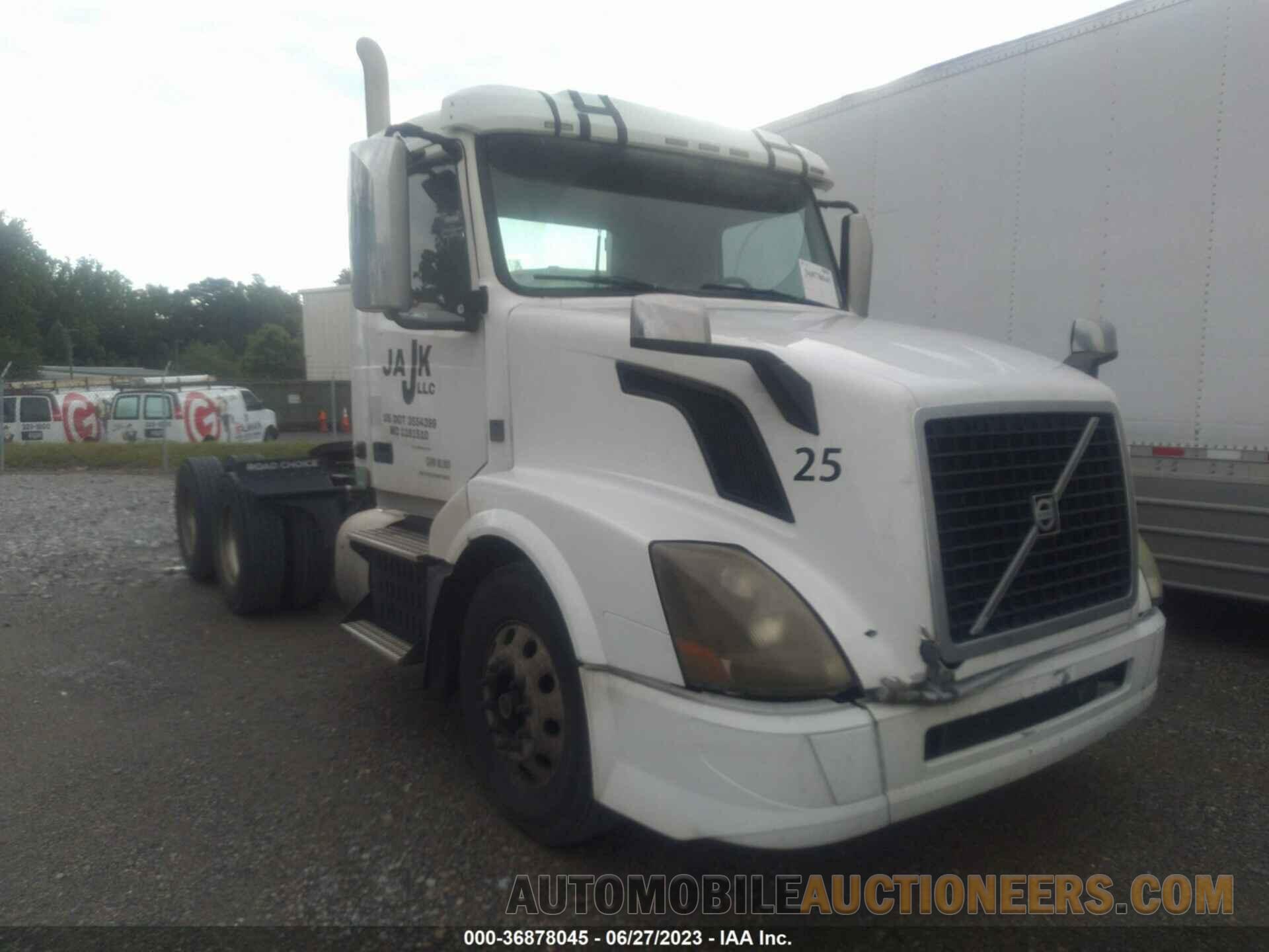 4V4NC9EG9GN959406 VOLVO VN 2016