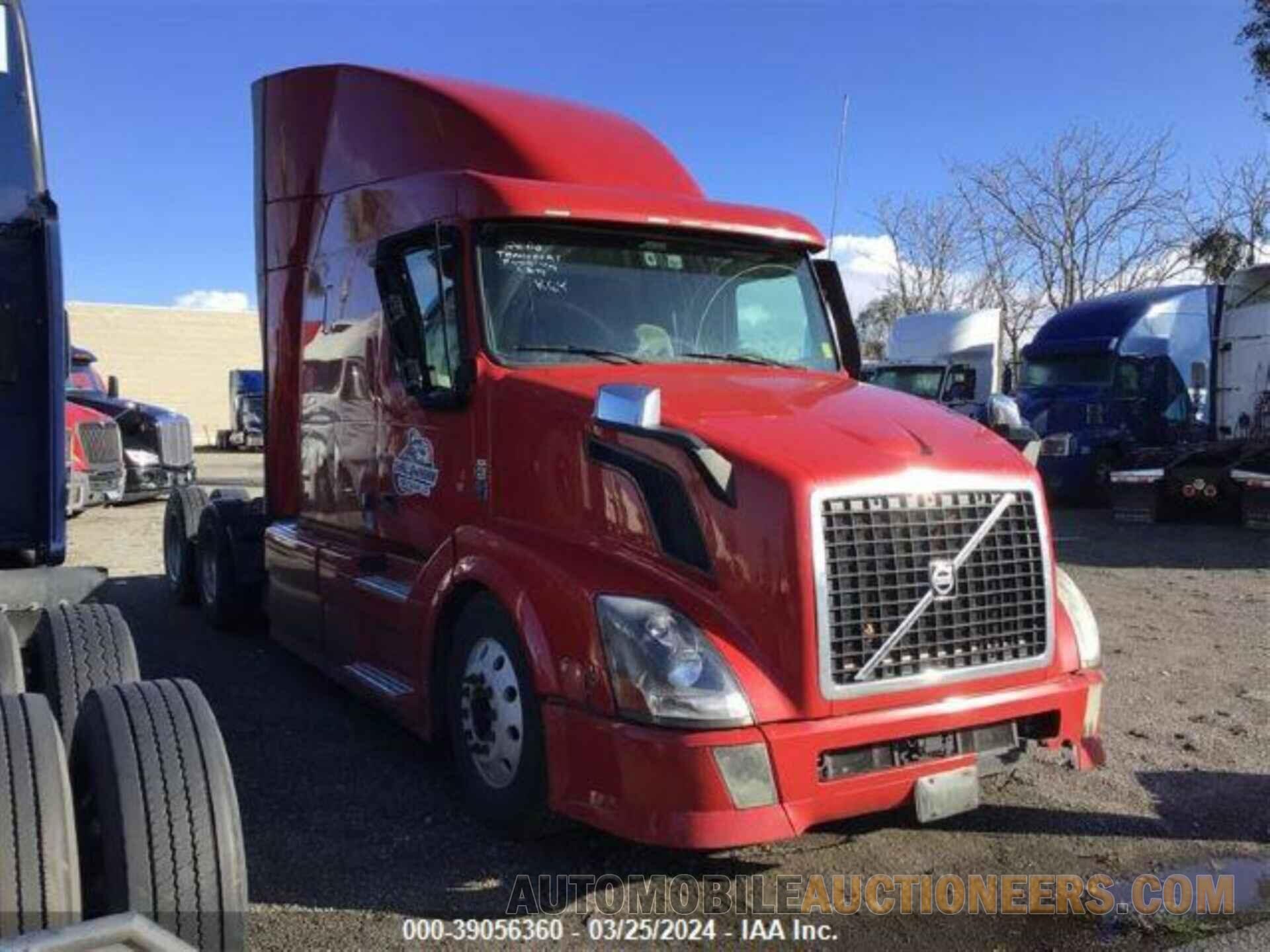 4V4NC9EH0FN912238 VOLVO VN 2015