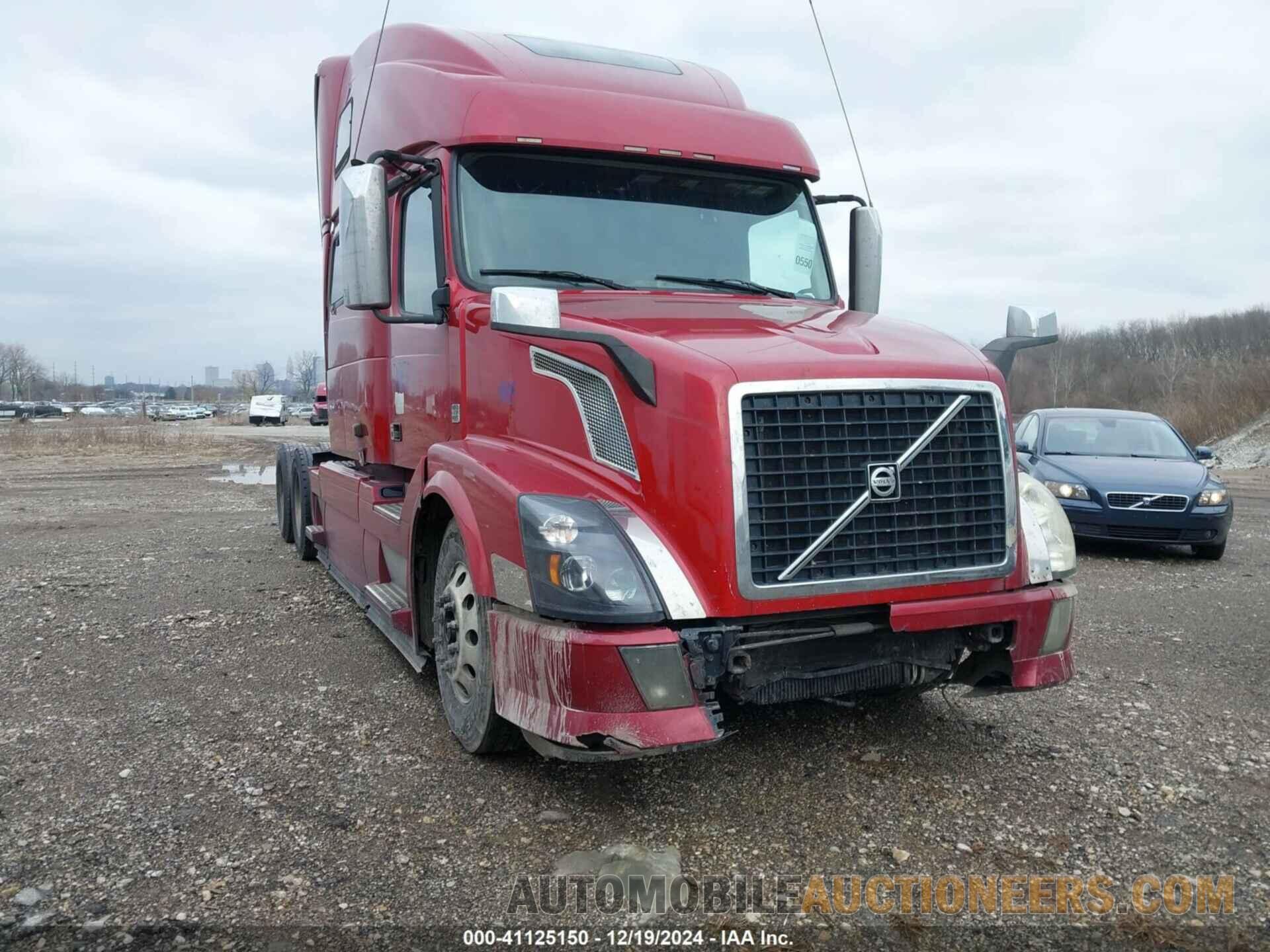 4V4NC9EH0FN915981 VOLVO VN 2015