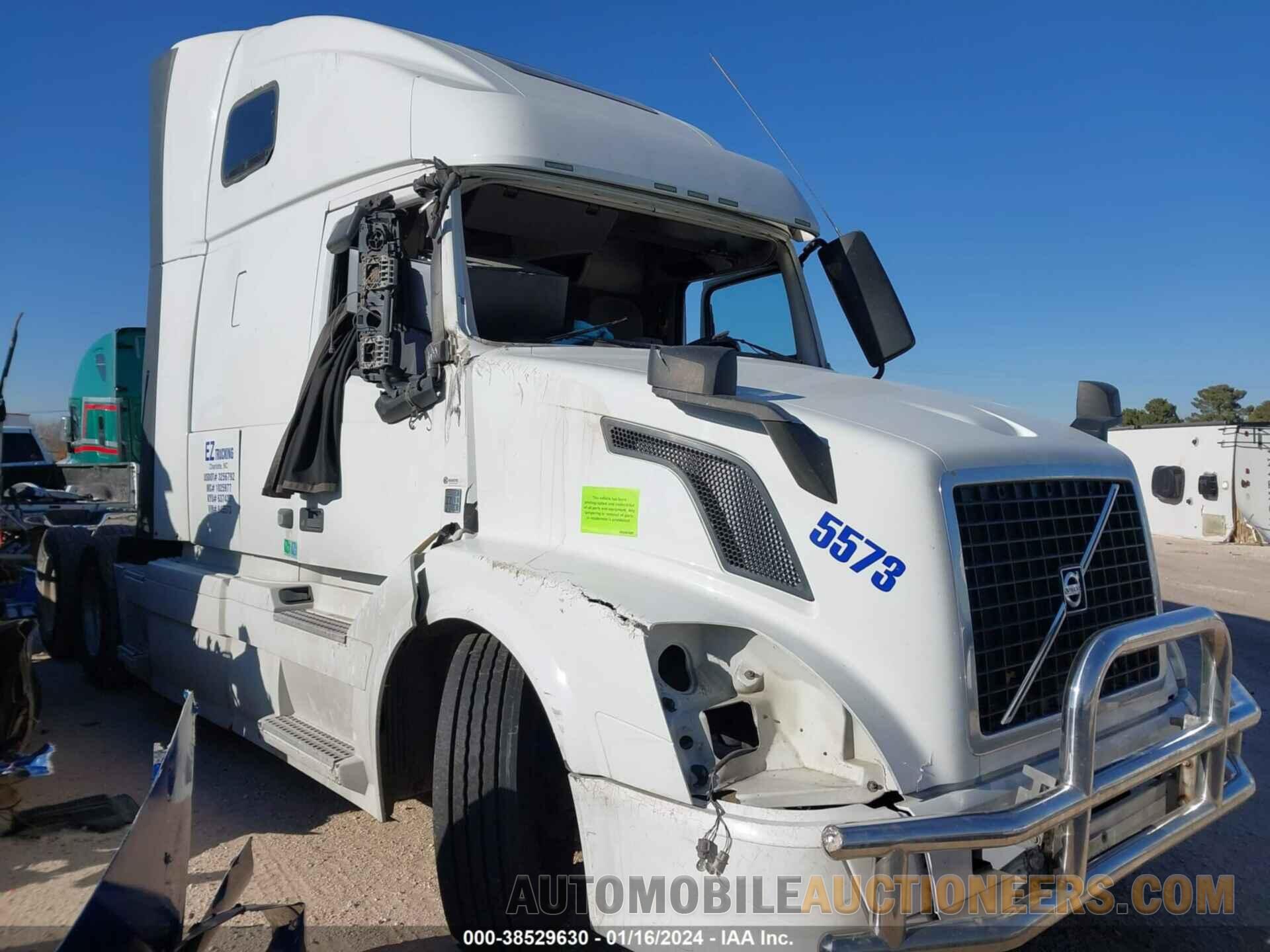 4V4NC9EH1GN945573 VOLVO VN 2016