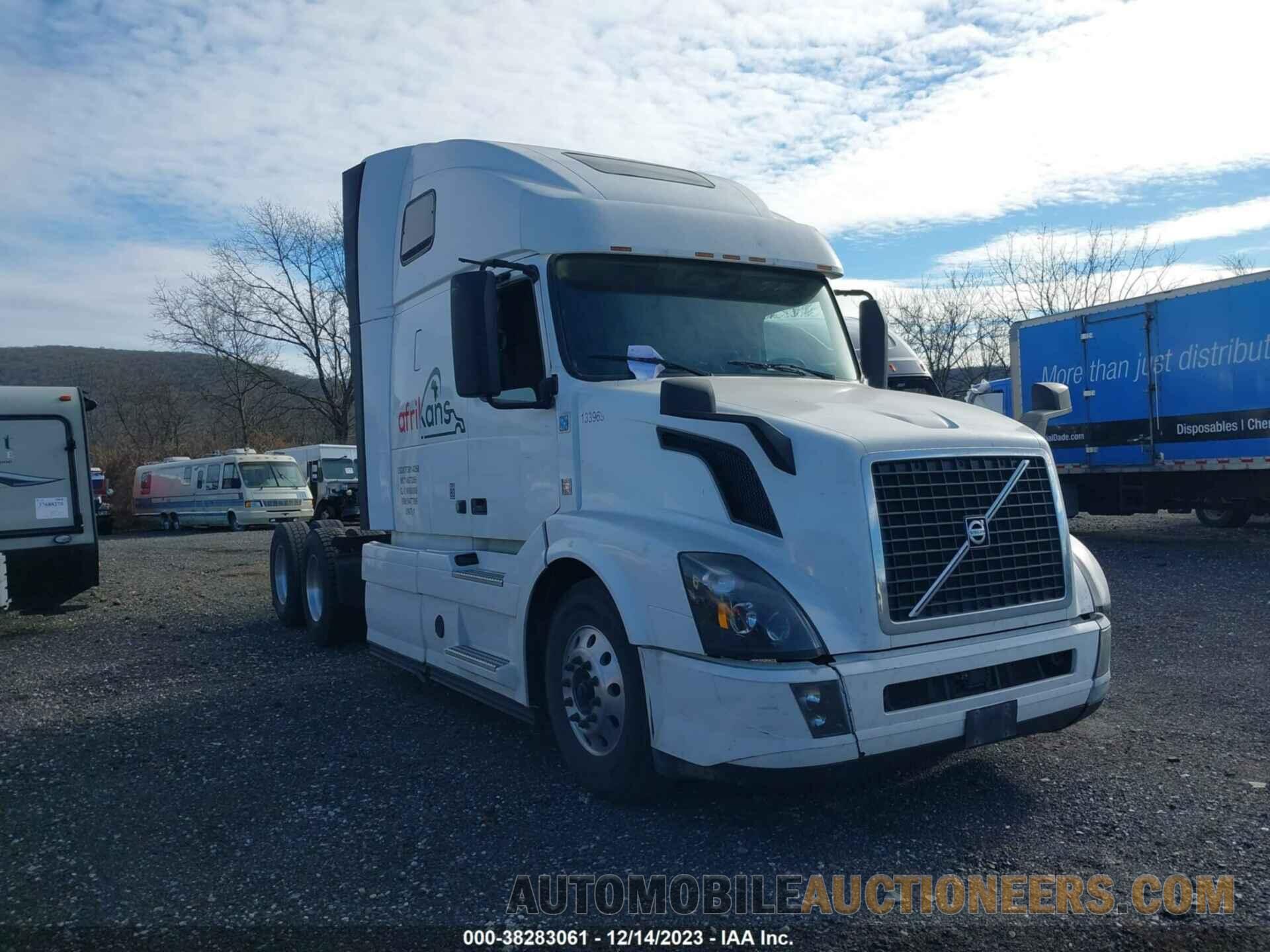 4V4NC9EH1GN947789 VOLVO VN 2016