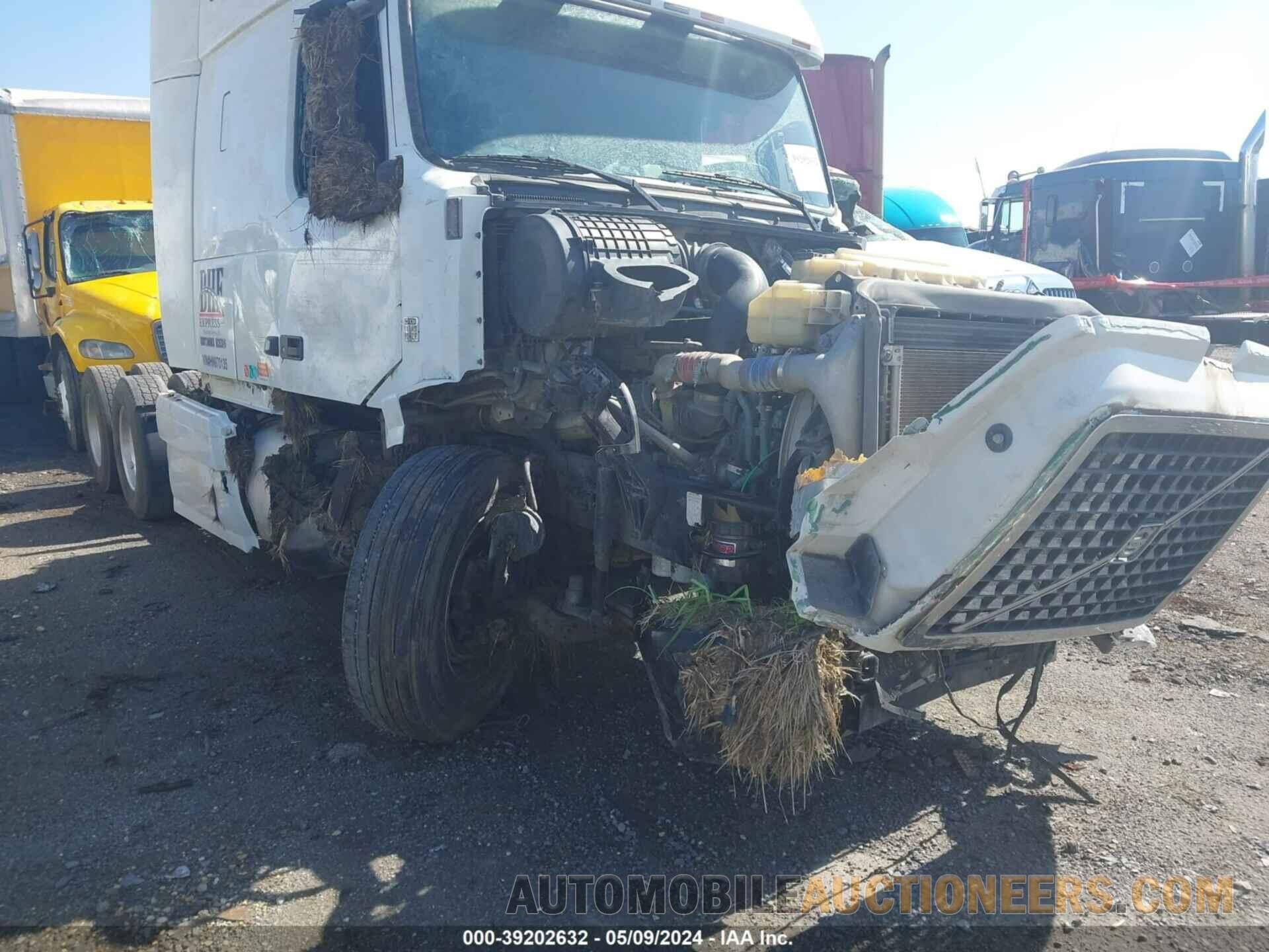 4V4NC9EH1HN970135 VOLVO VNL 2017