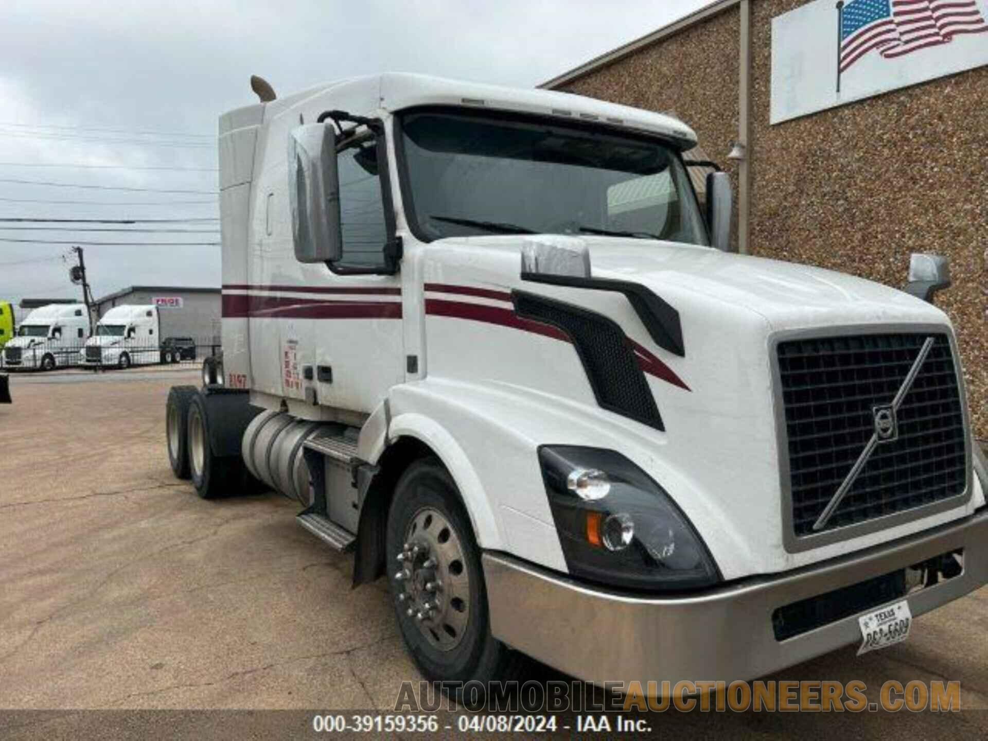 4V4NC9EH1JN998197 VOLVO VNL 2018