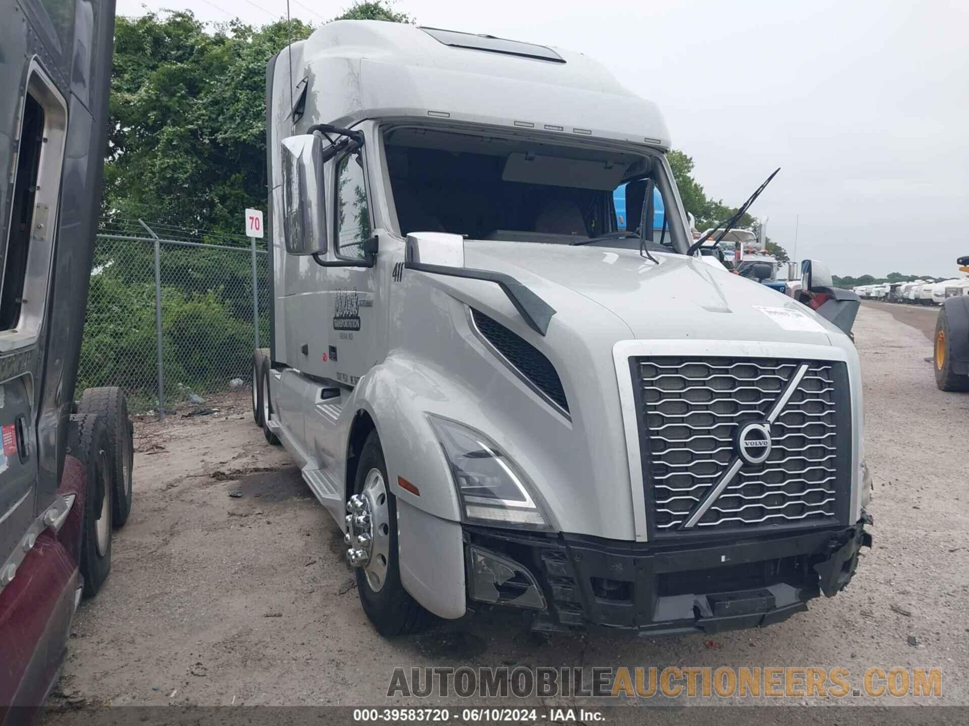 4V4NC9EH1LN215740 VOLVO VNL 2020