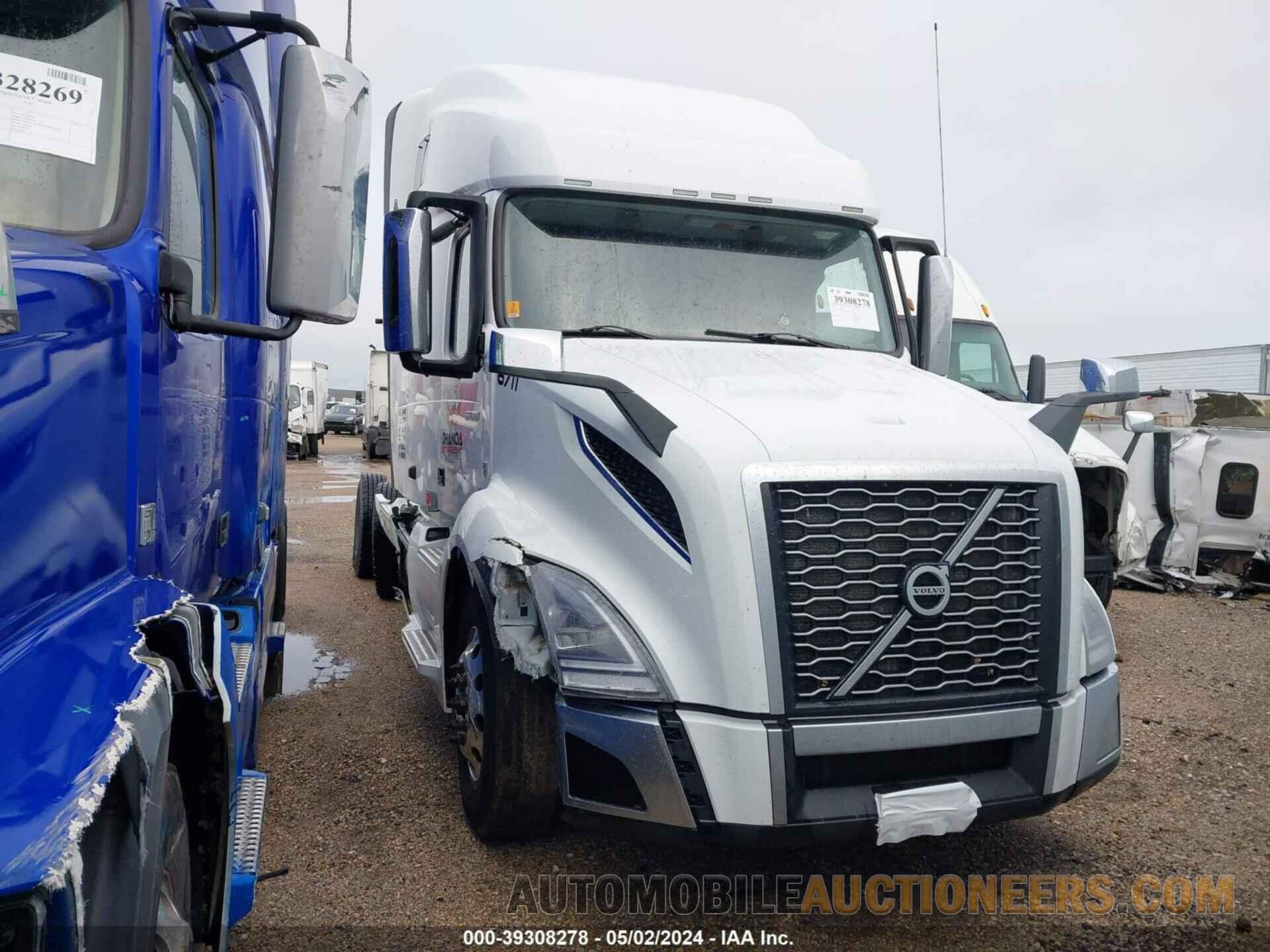 4V4NC9EH1NN287928 VOLVO VNL 2022