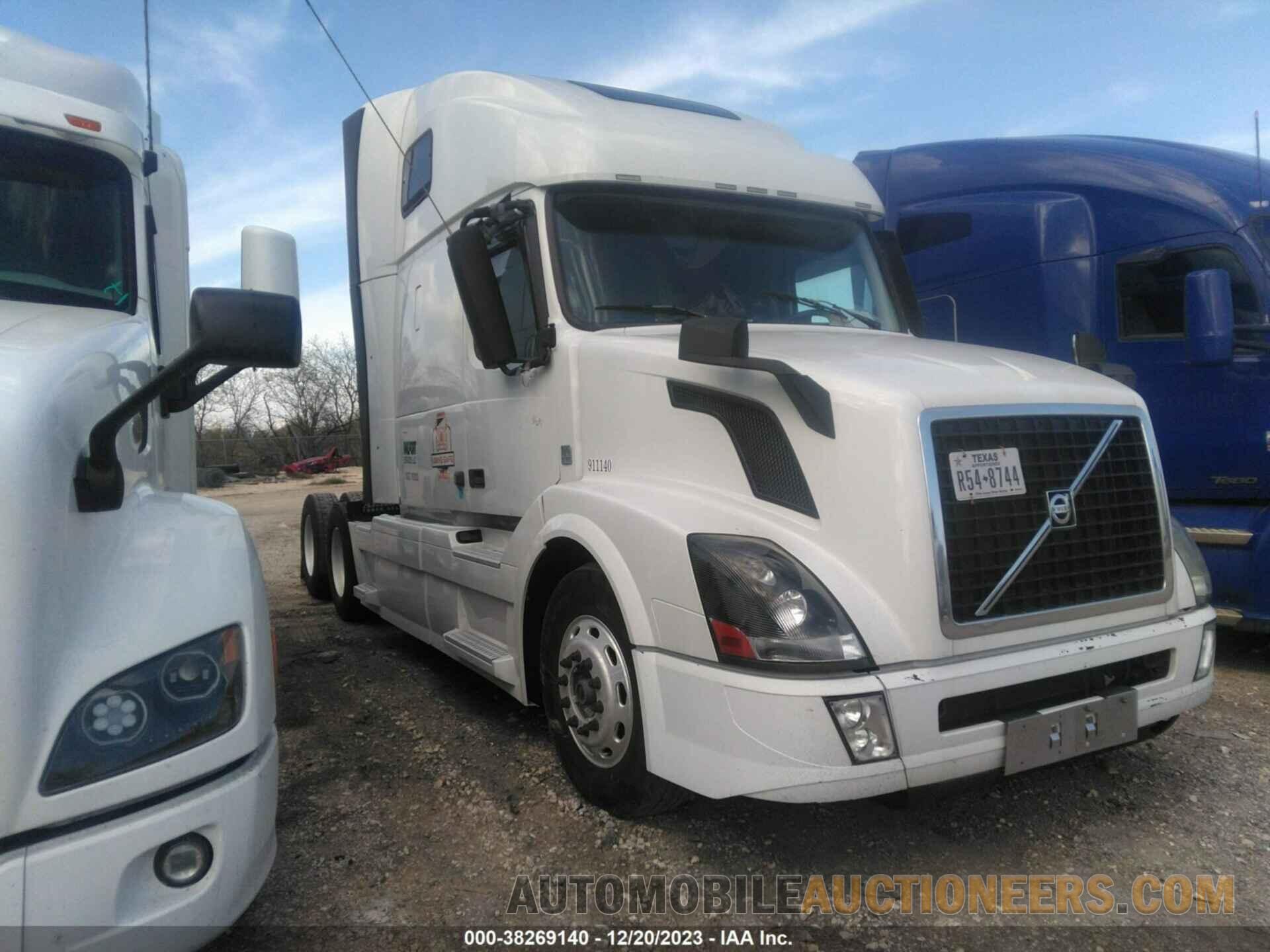 4V4NC9EH2GN945565 VOLVO VN 2016