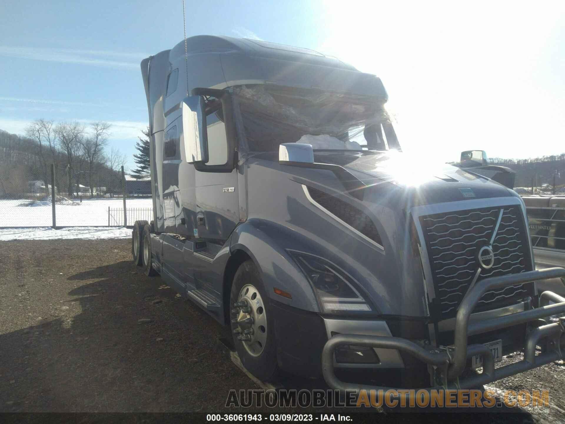 4V4NC9EH2LN203306 VOLVO VN 2020