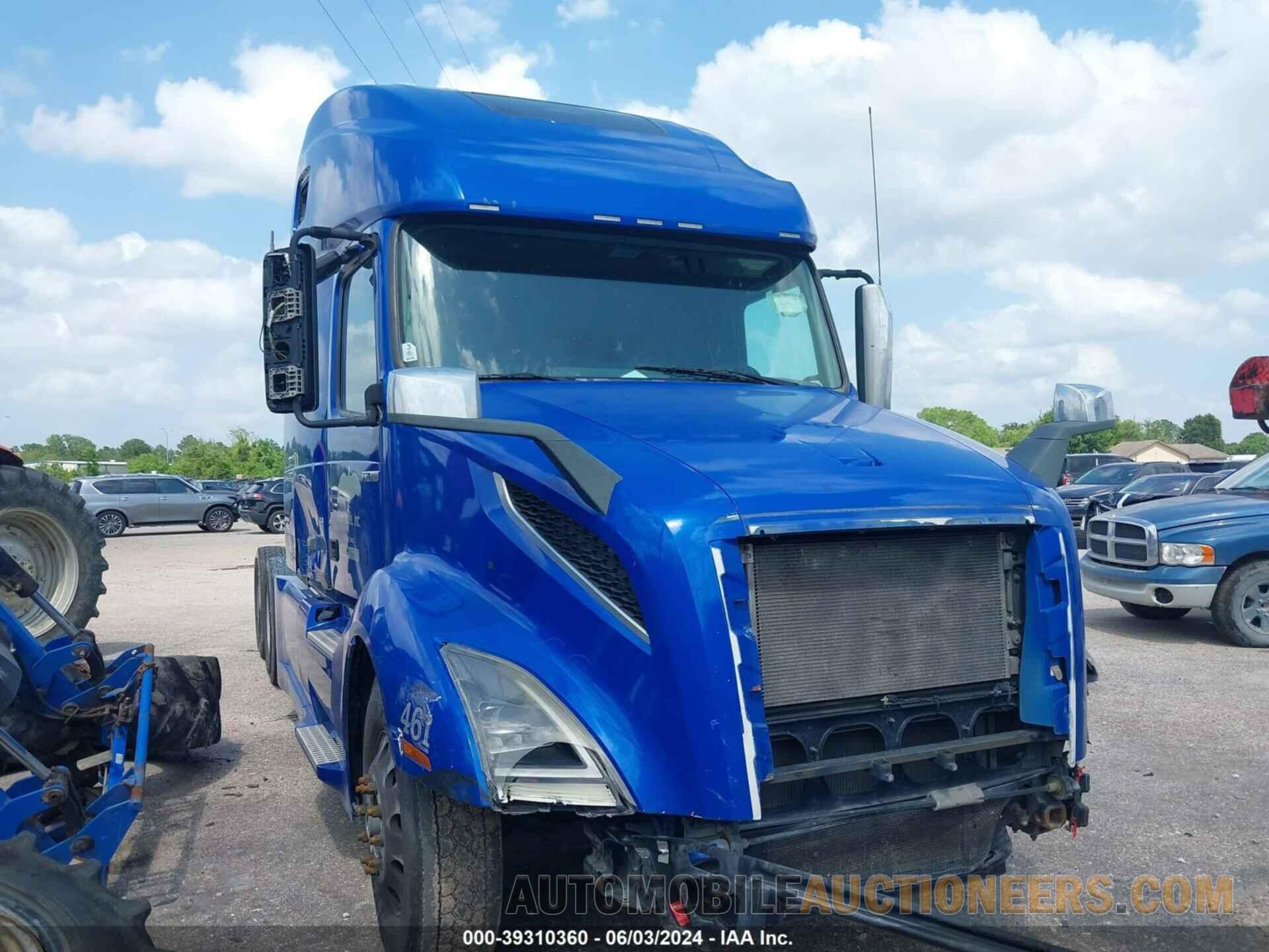 4V4NC9EH2LN237813 VOLVO VNL 2020