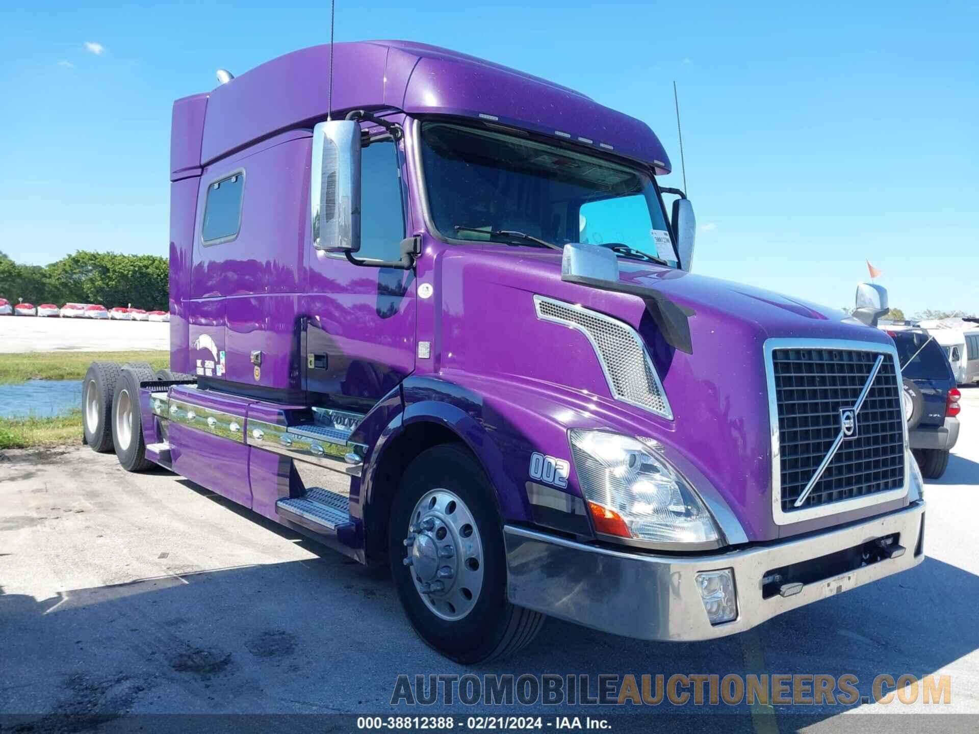 4V4NC9EH3FN915263 VOLVO VN 2015