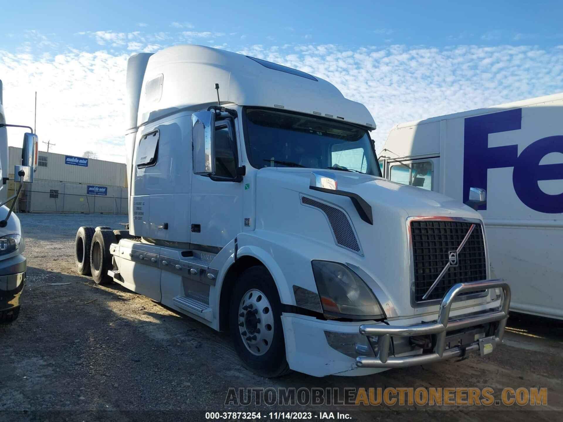 4V4NC9EH3GN944294 VOLVO VN 2016