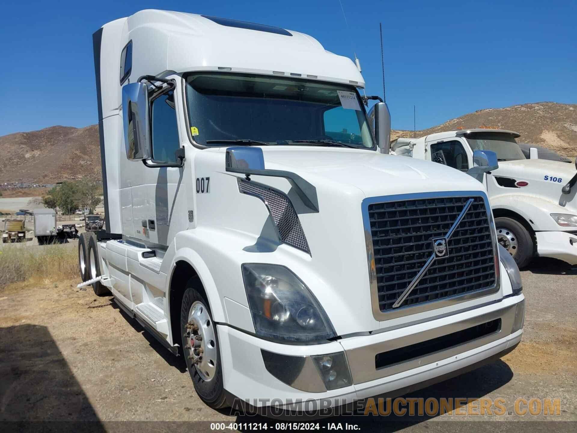 4V4NC9EH3JN889790 VOLVO VNL 2018