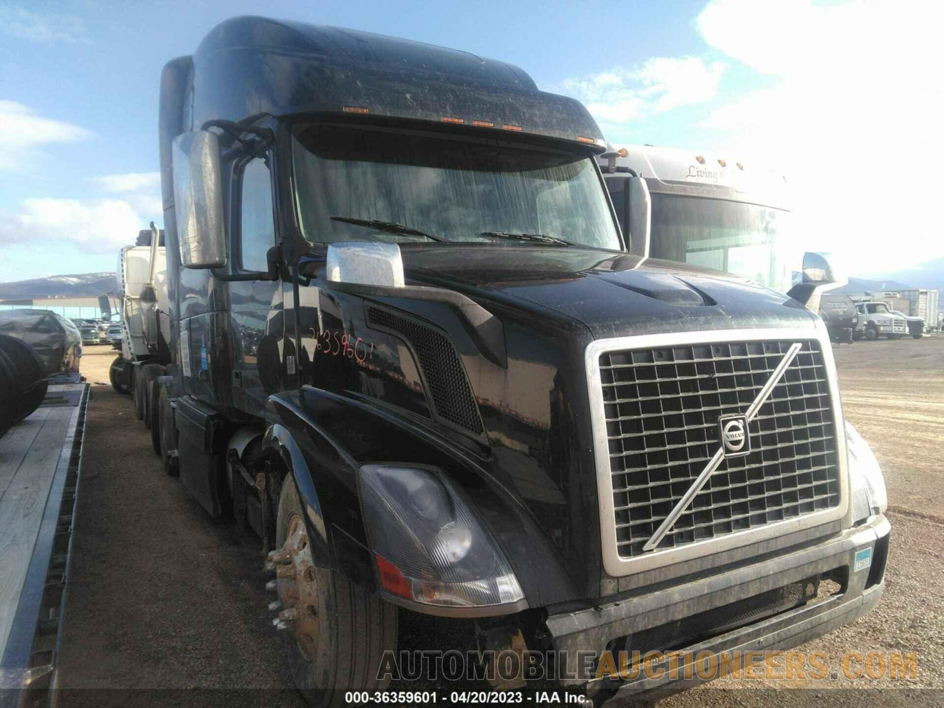 4V4NC9EH4GN944188 VOLVO VN 2016