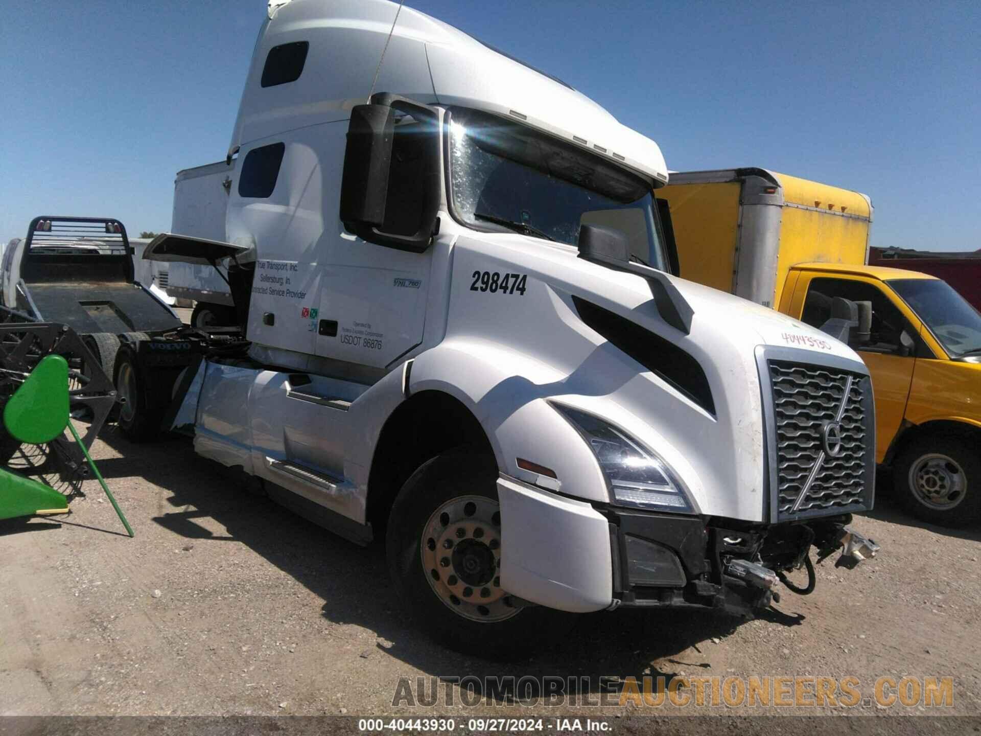 4V4NC9EH4JN898921 VOLVO VN 2018