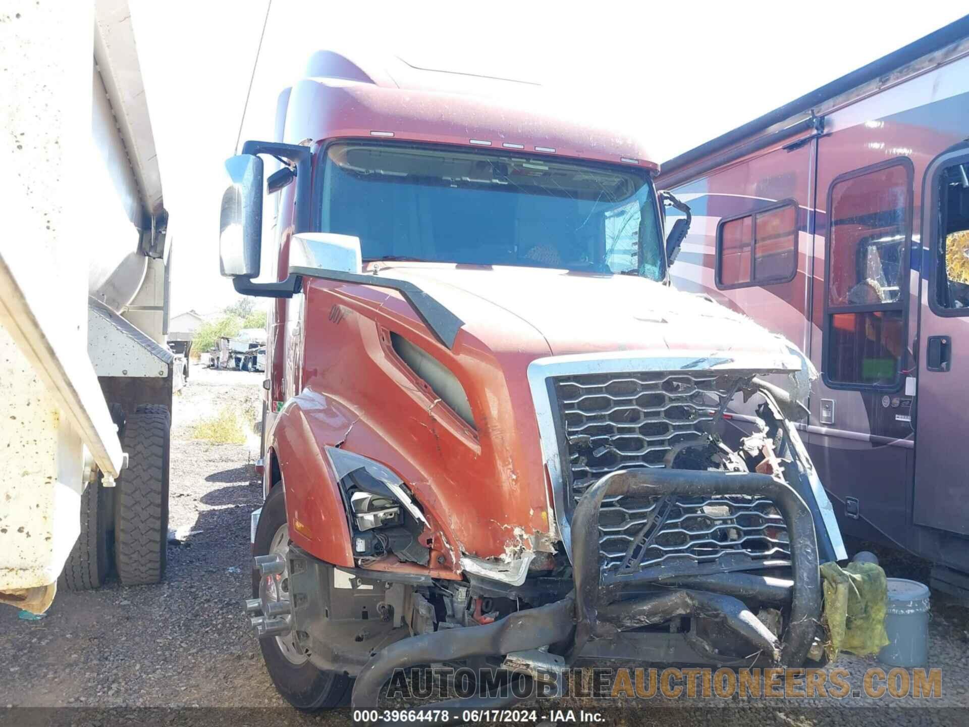 4V4NC9EH4LN216025 VOLVO VNL 2020