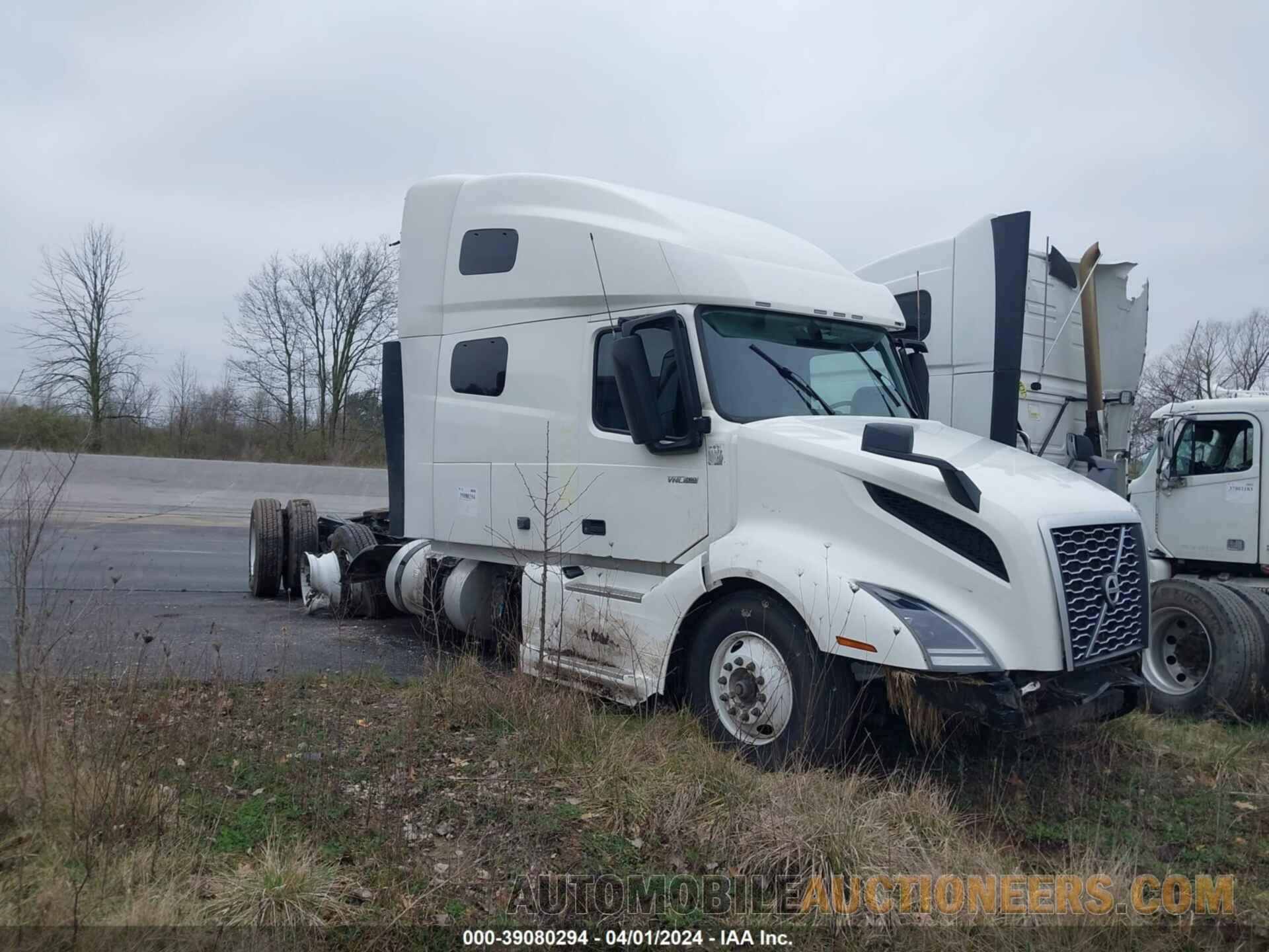 4V4NC9EH4RN627272 VOLVO VNL 2024