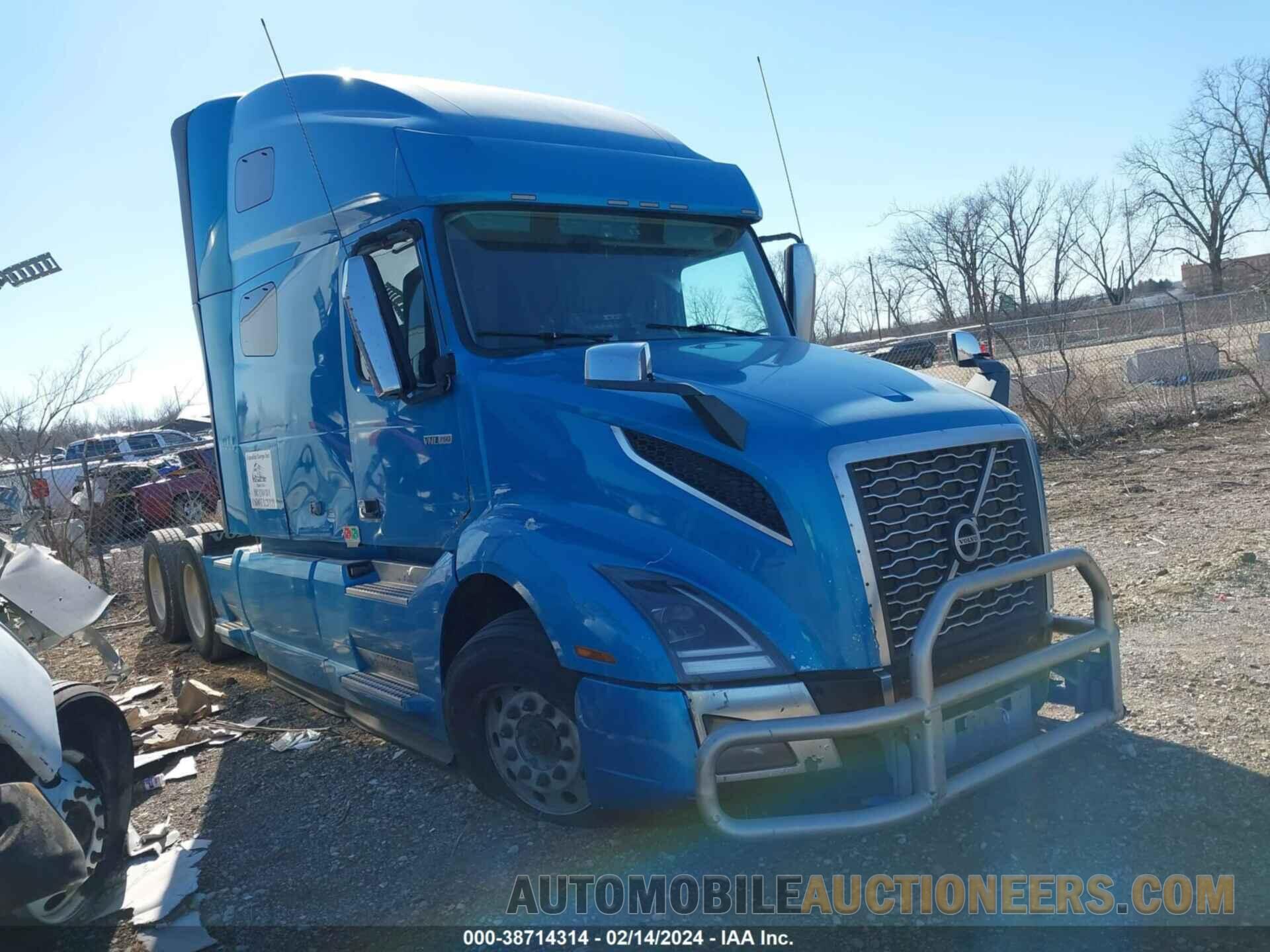 4V4NC9EH5KN207932 VOLVO VNL 2019