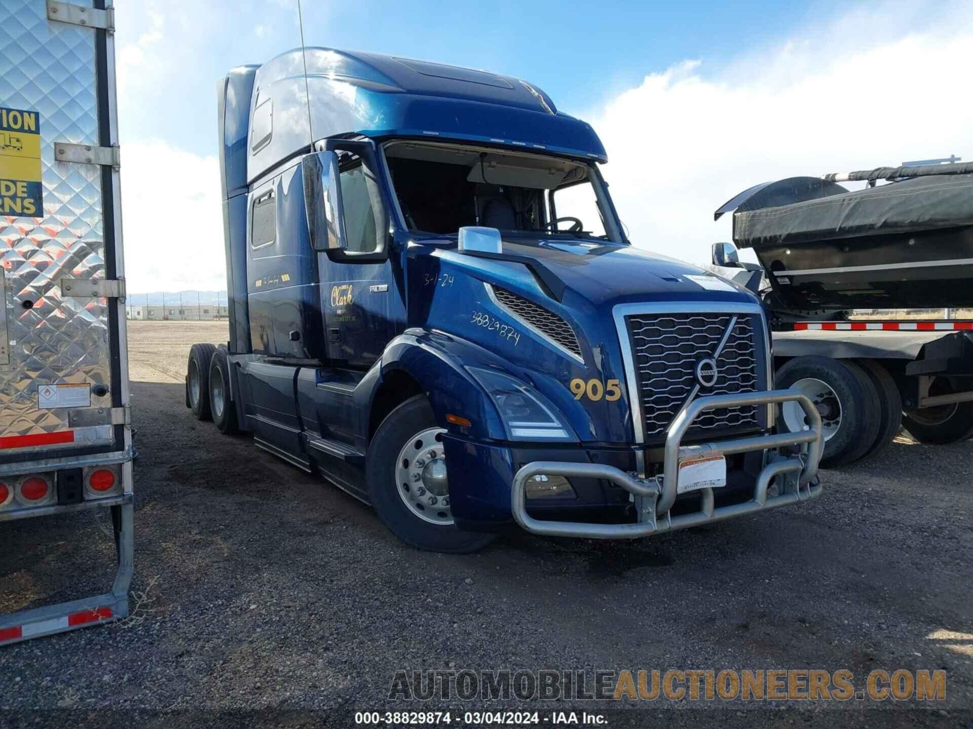 4V4NC9EH5RN646042 VOLVO VNL 2024