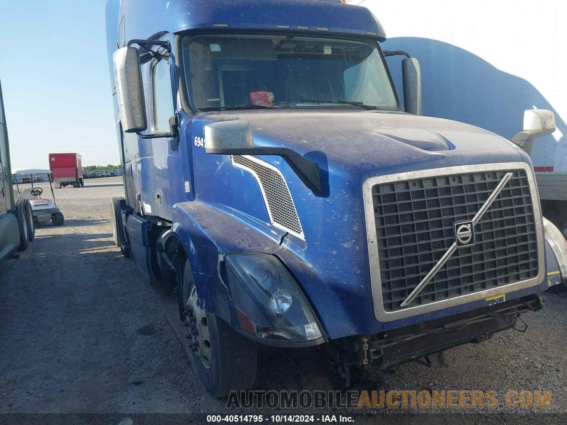 4V4NC9EH6FN176941 VOLVO VN 2015