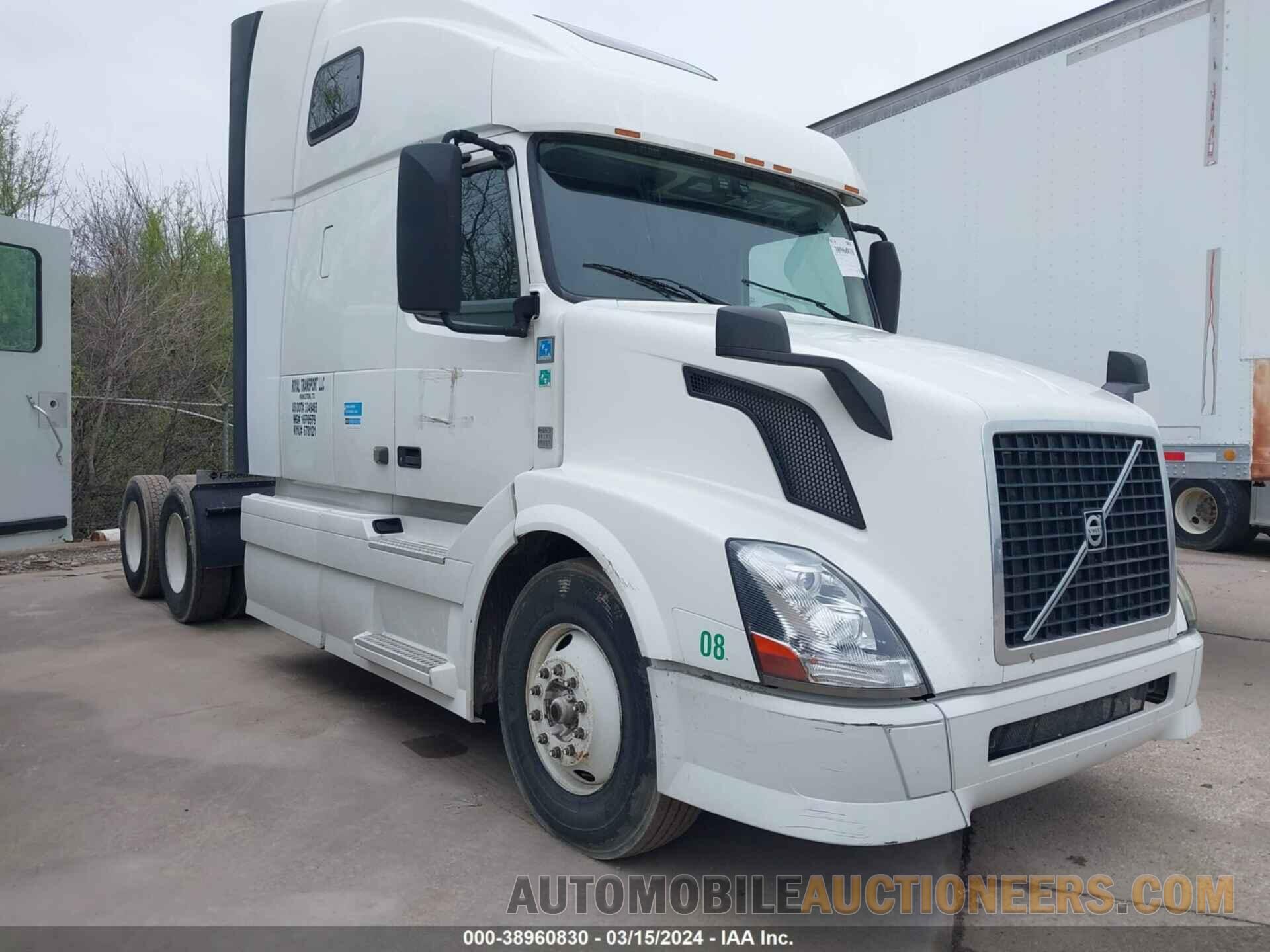 4V4NC9EH6FN186255 VOLVO VN 2015