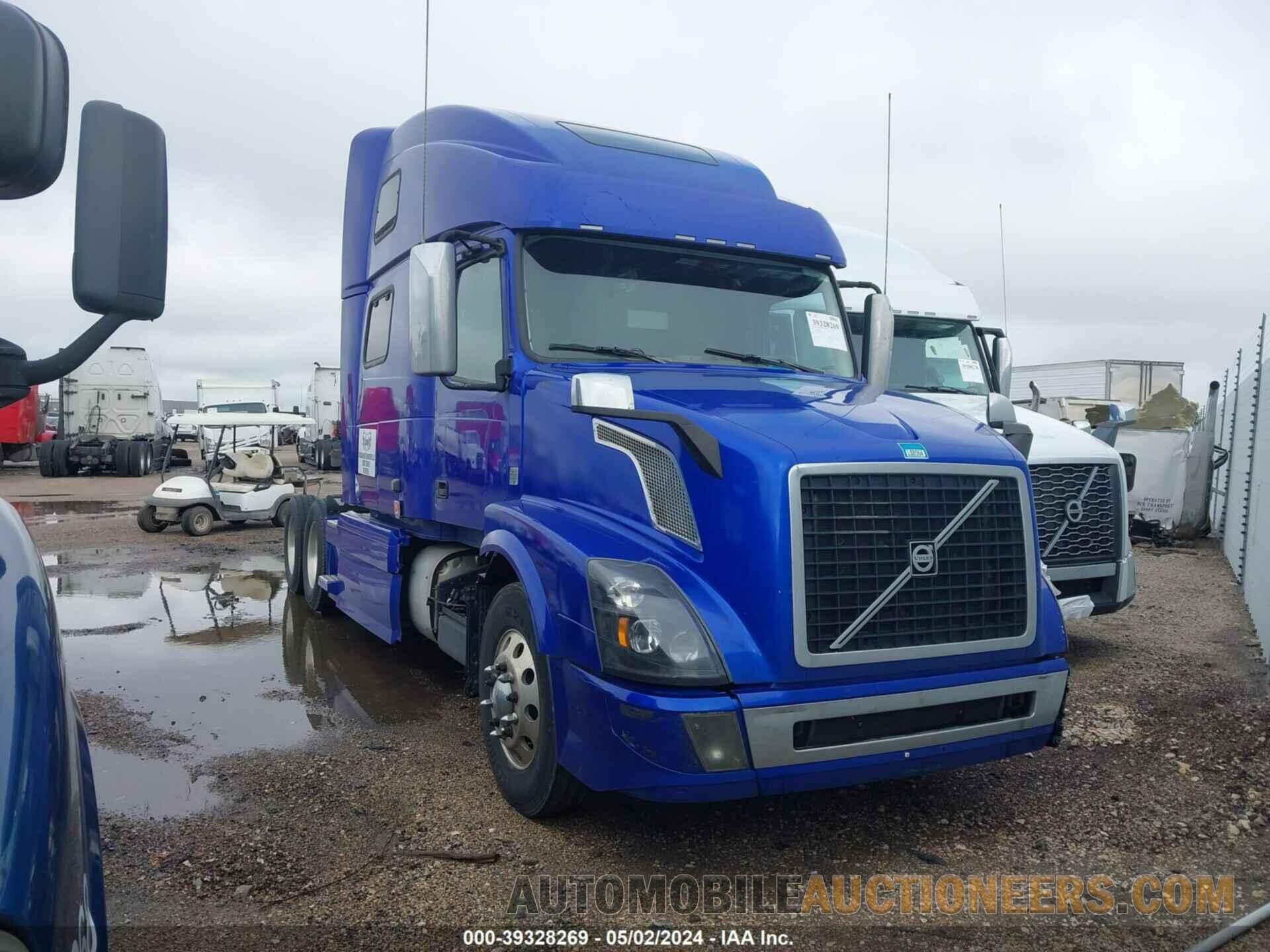 4V4NC9EH6HN964461 VOLVO VNL 2017