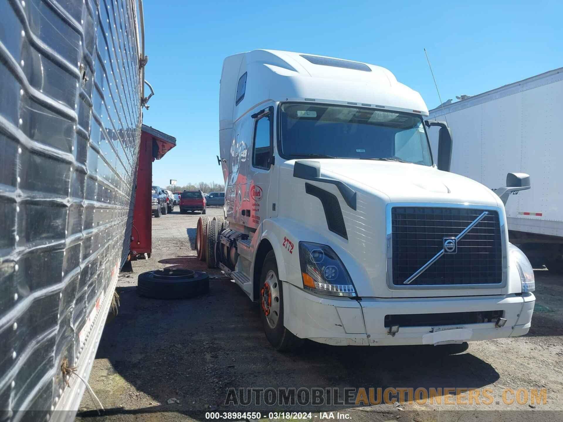 4V4NC9EH6JN893087 VOLVO VNL 2018