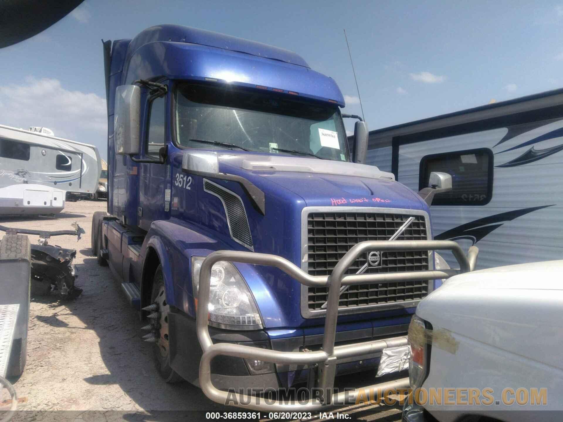 4V4NC9EH7FN183512 VOLVO VN 2015