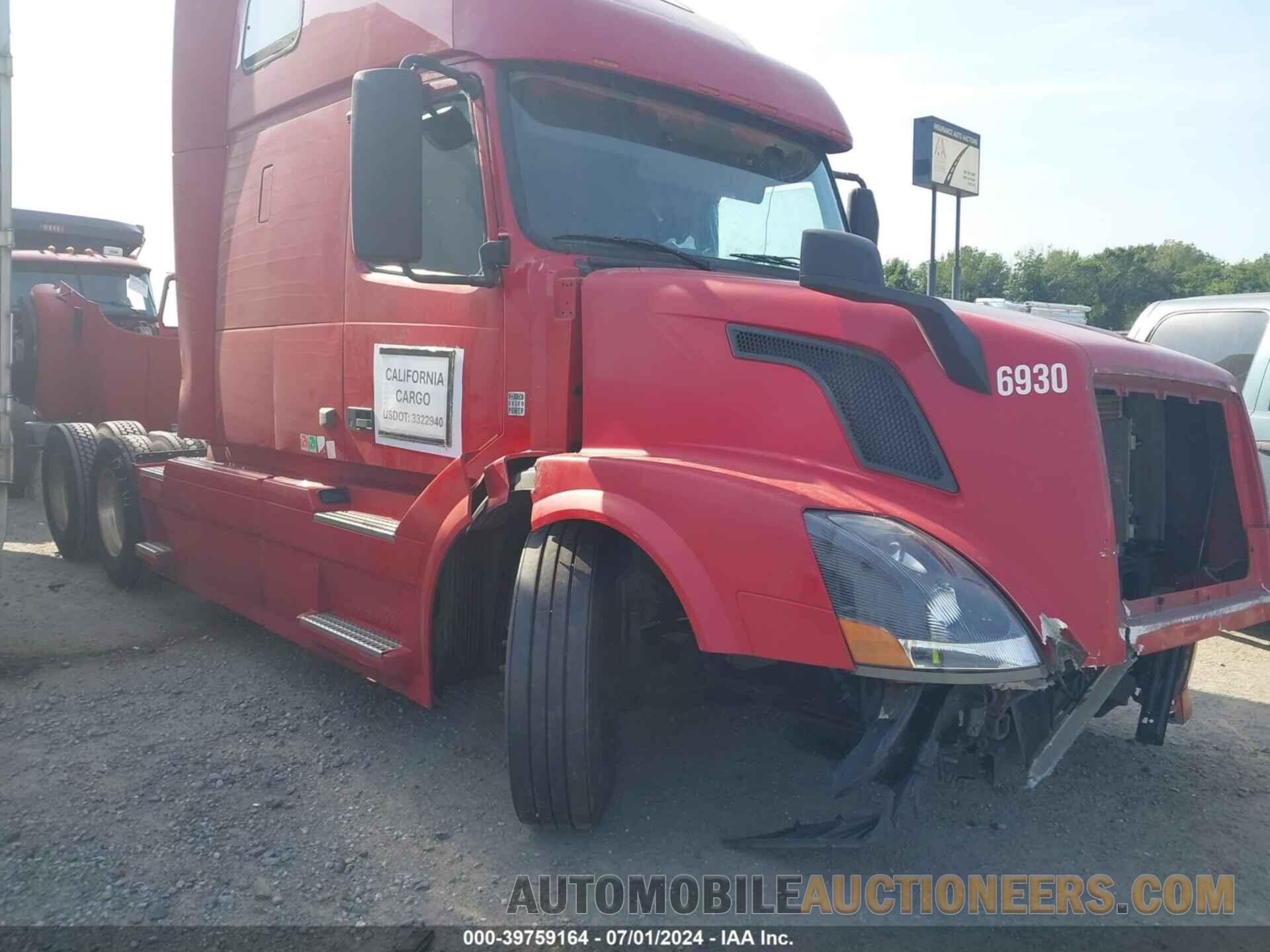 4V4NC9EH7FN186930 VOLVO VN 2015