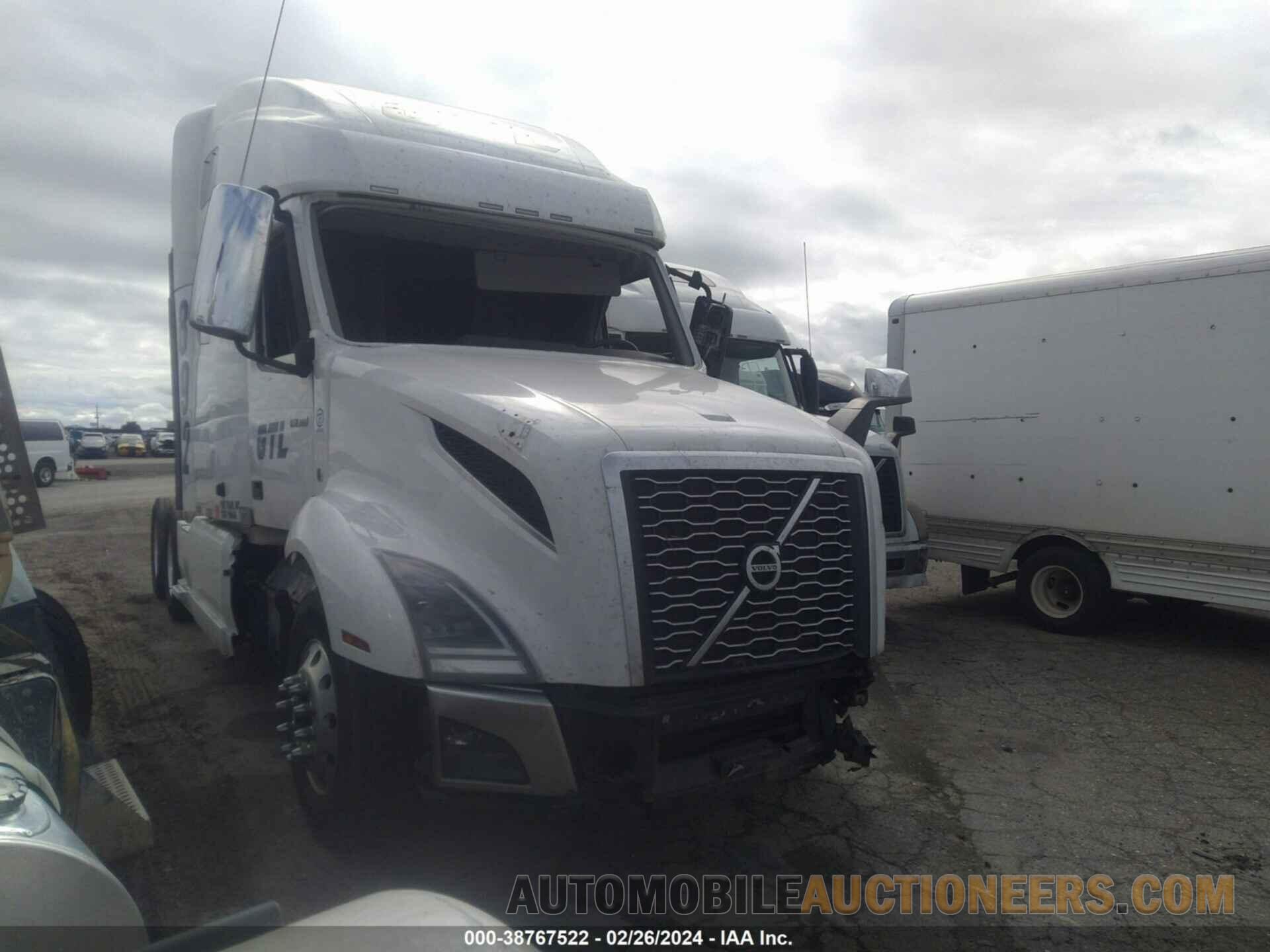 4V4NC9EH7NN300018 VOLVO VNL 2022