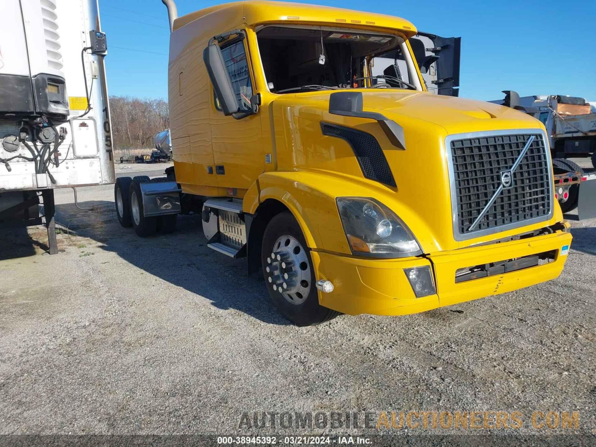 4V4NC9EH8GN931881 VOLVO VN 2016