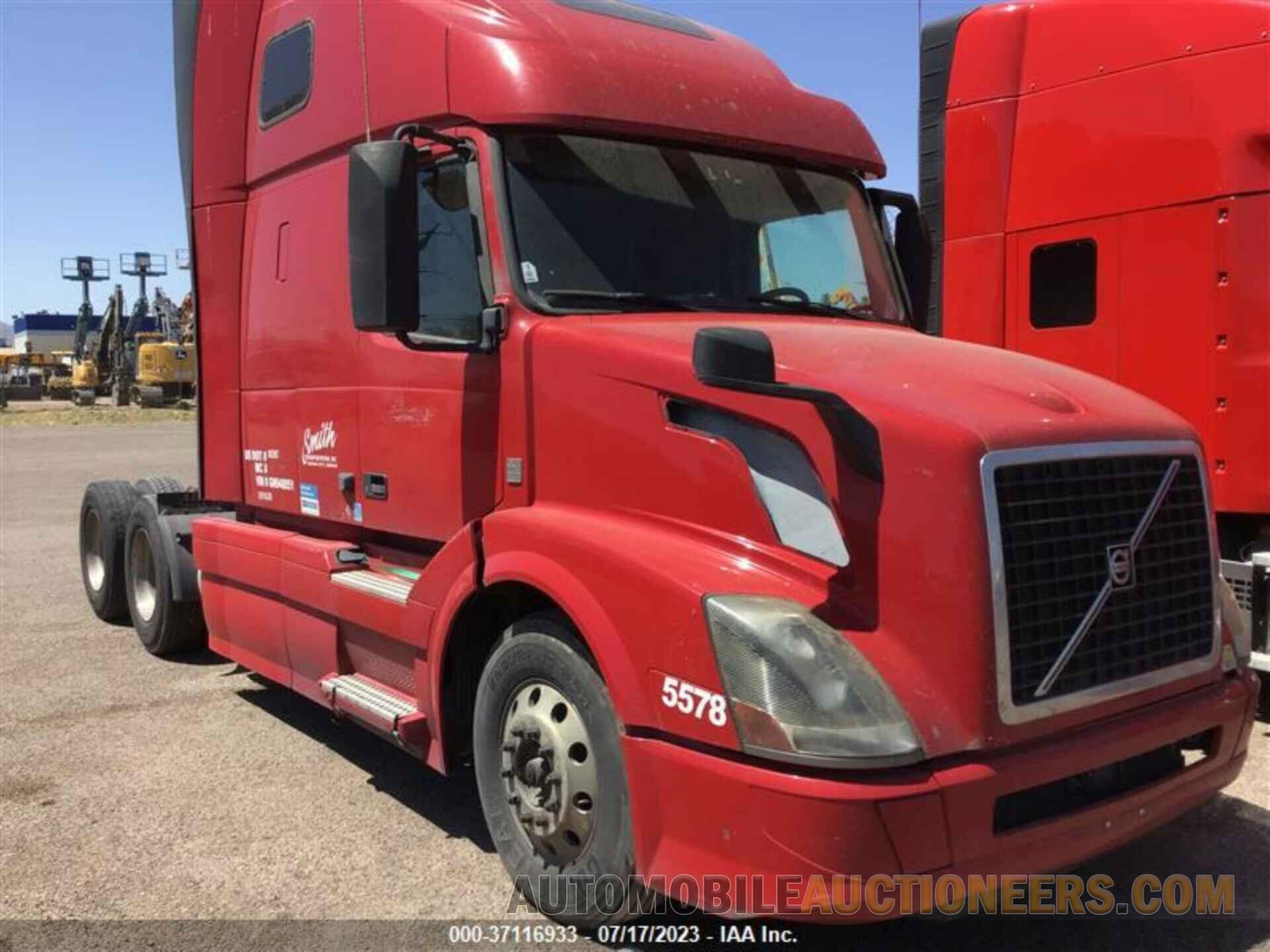 4V4NC9EH8GN948051 VOLVO VN 2016