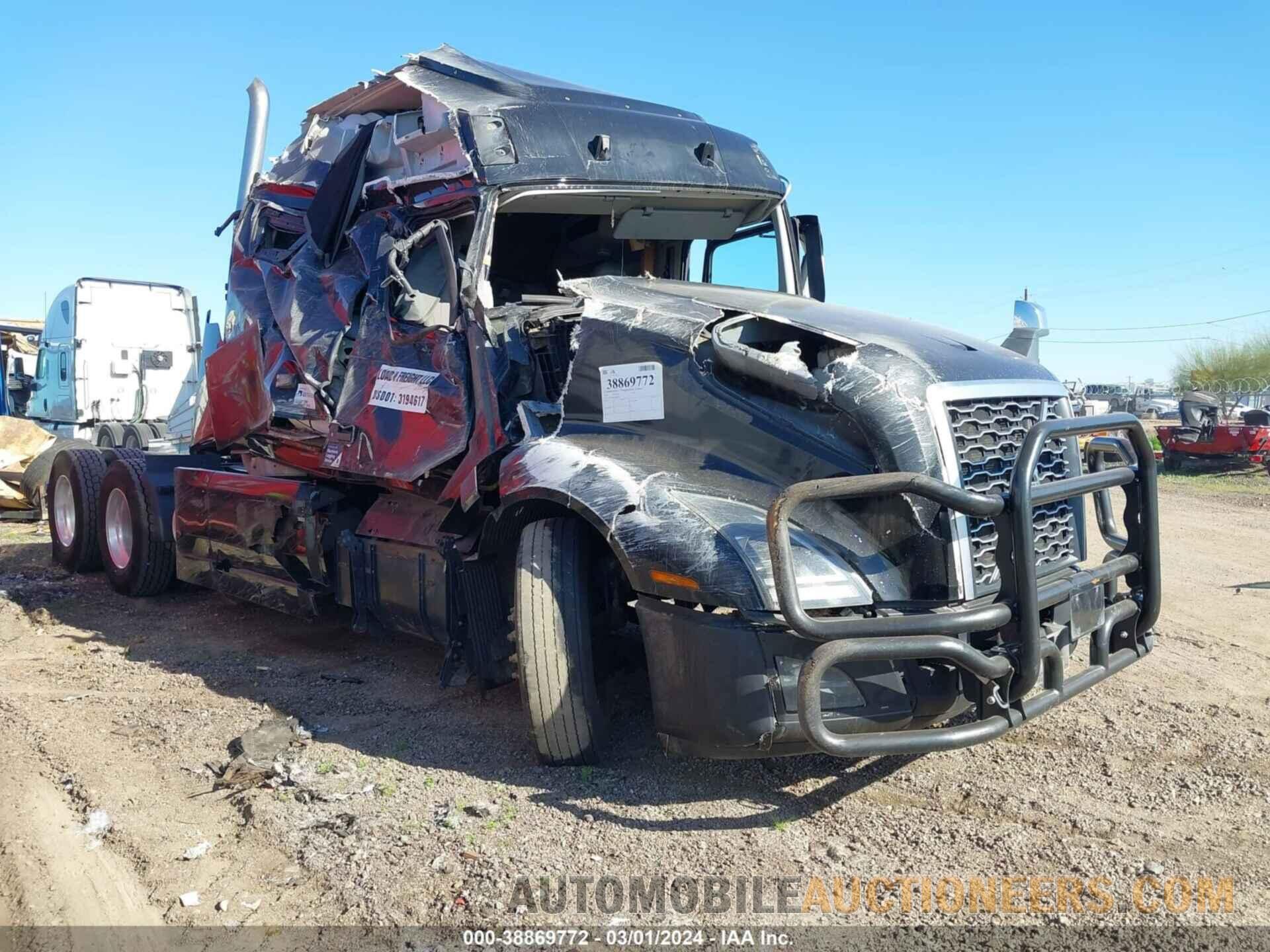 4V4NC9EH8JN886190 VOLVO VNL 2018