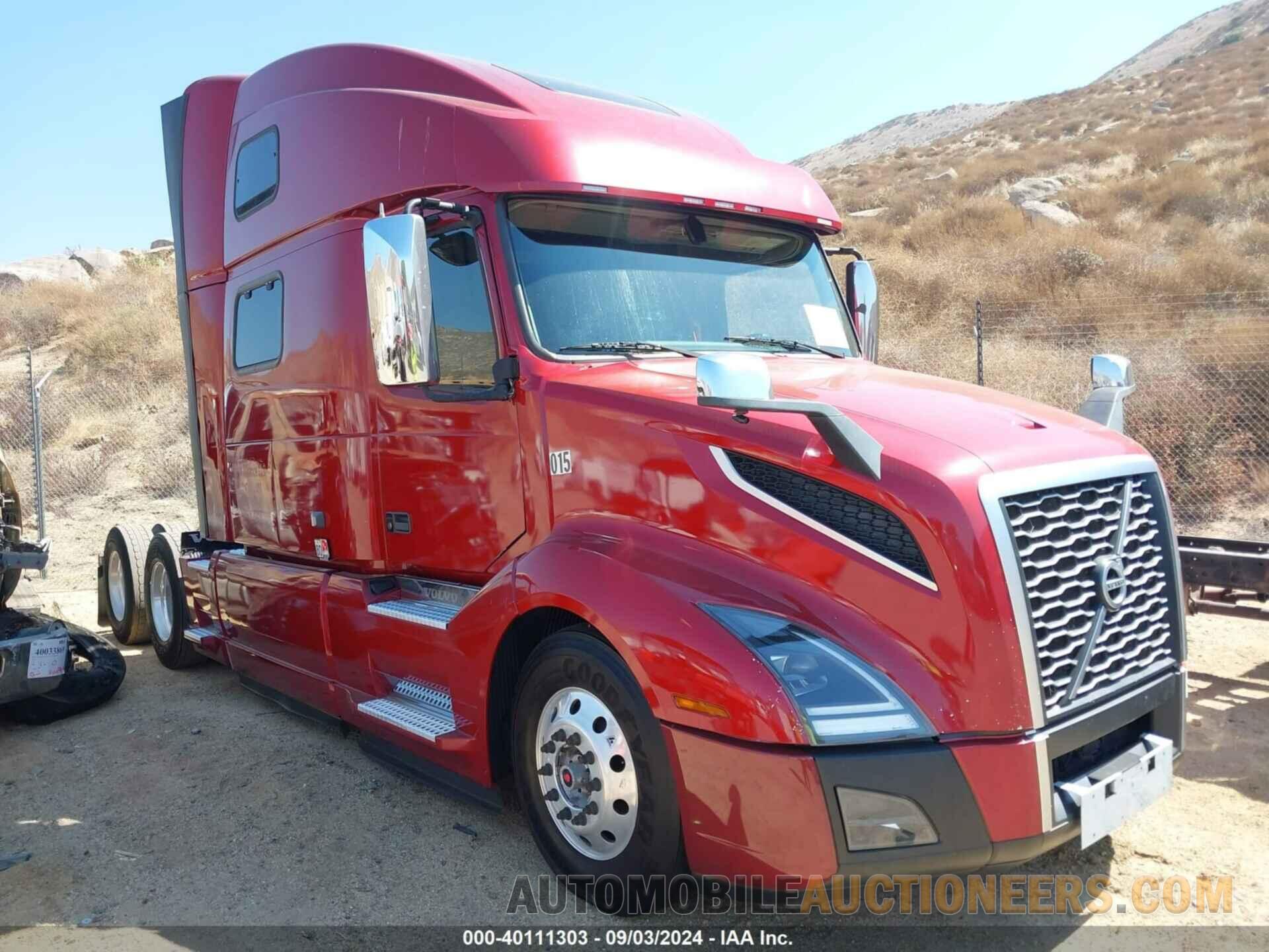 4V4NC9EH8JN904266 VOLVO VNL 2018