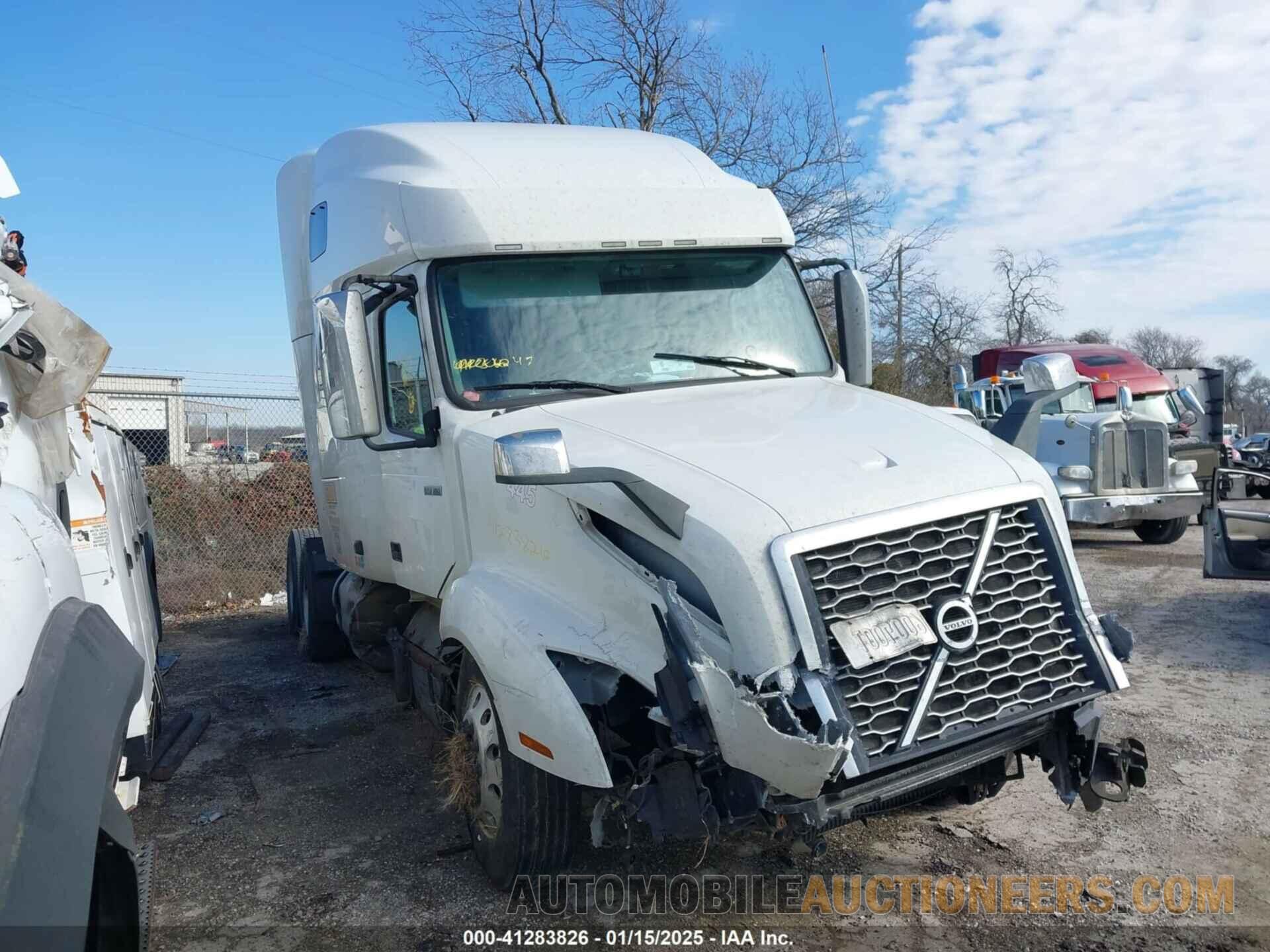 4V4NC9EH8KN197445 VOLVO VNL 2019