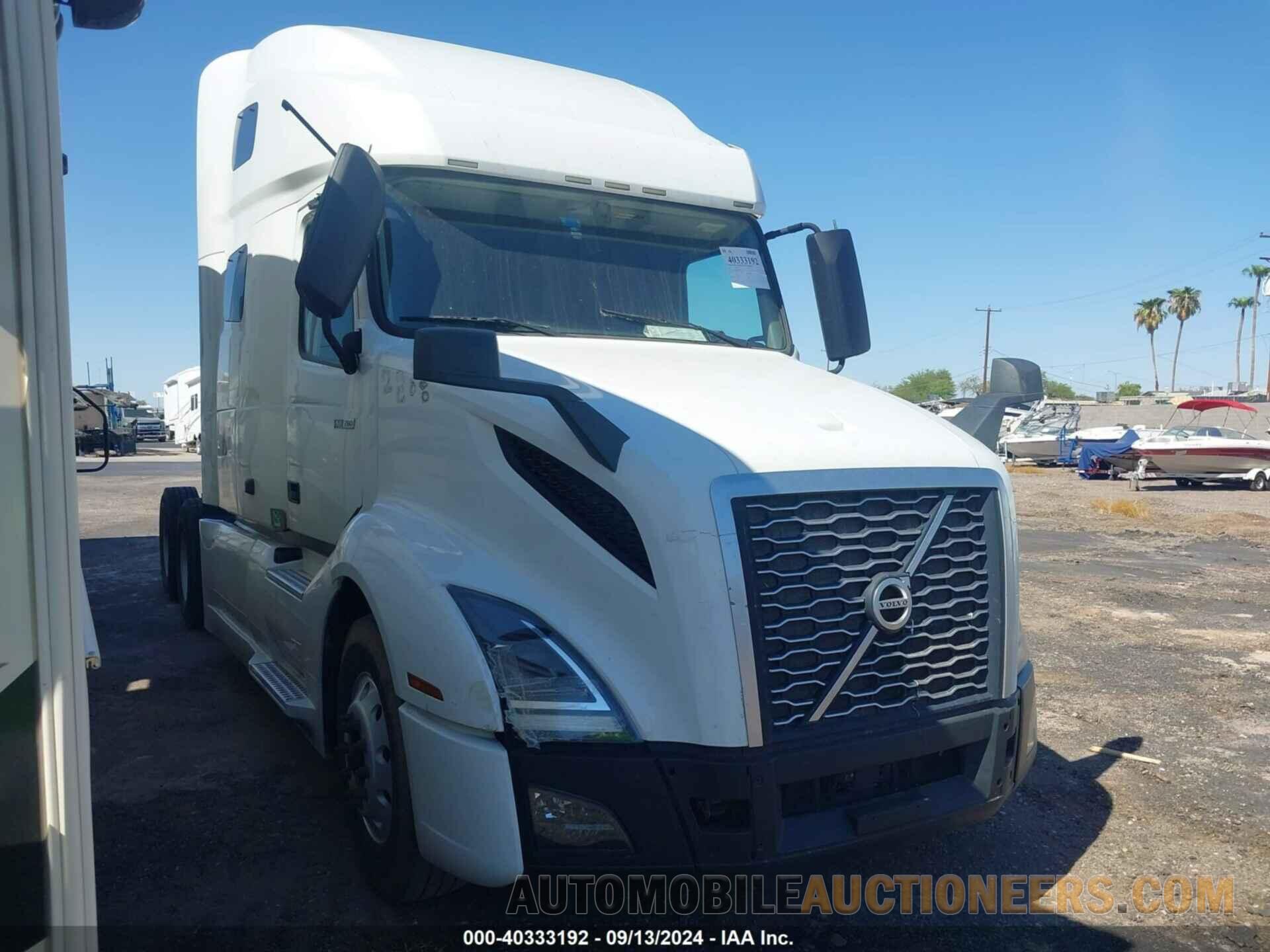 4V4NC9EH8LN202208 VOLVO VNL 2020