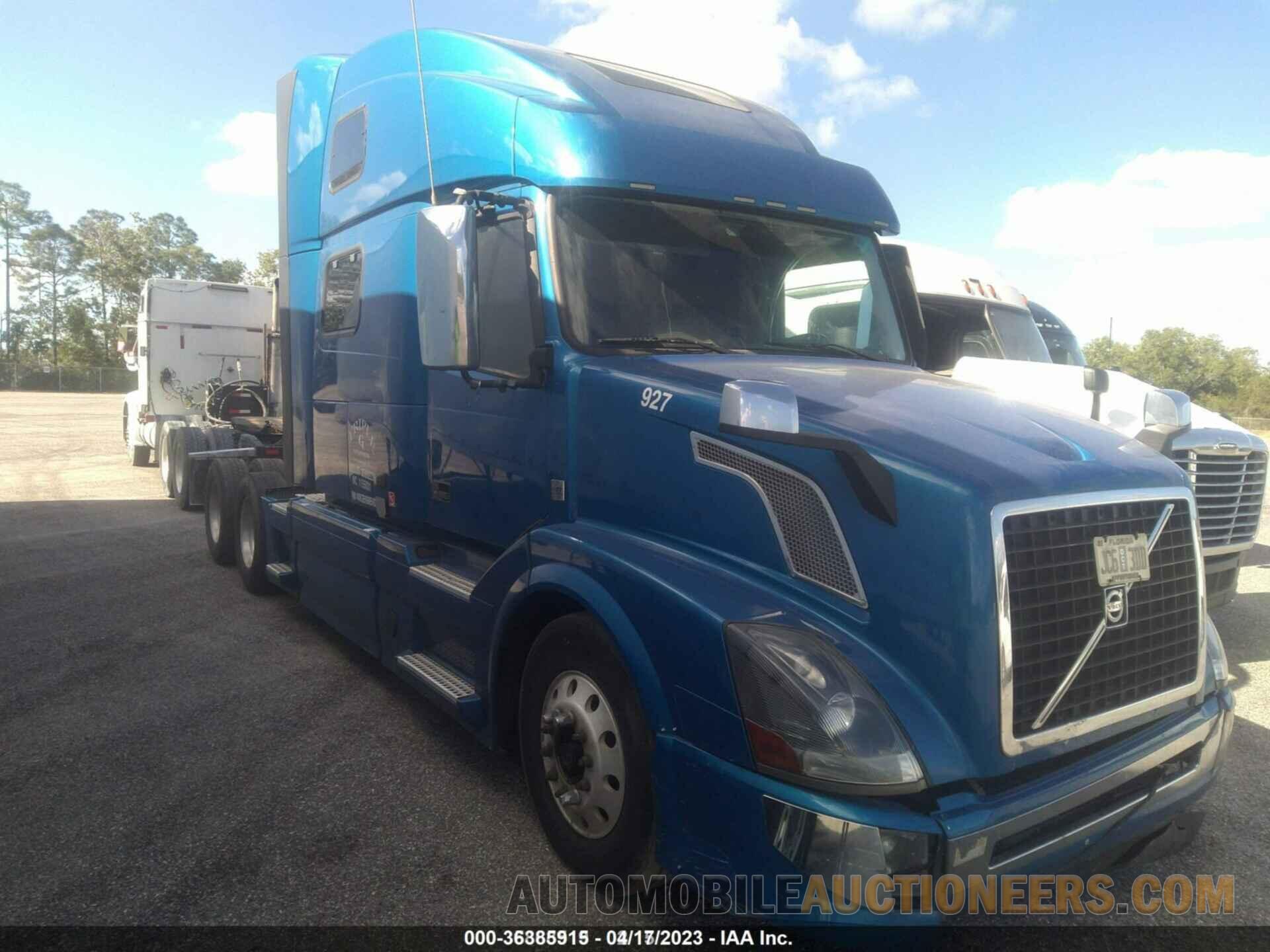 4V4NC9EH9GN954635 VOLVO VN 2016