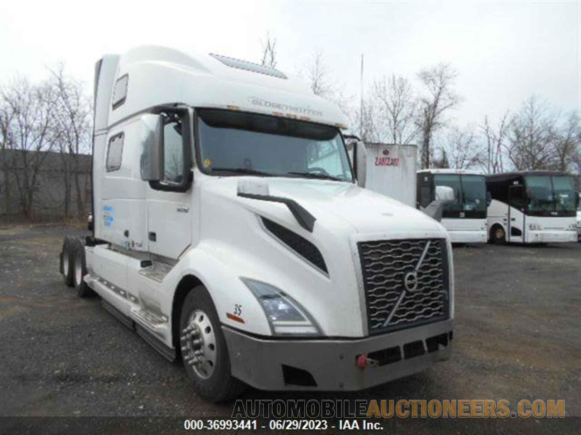 4V4NC9EH9KN210655 VOLVO VN 2019